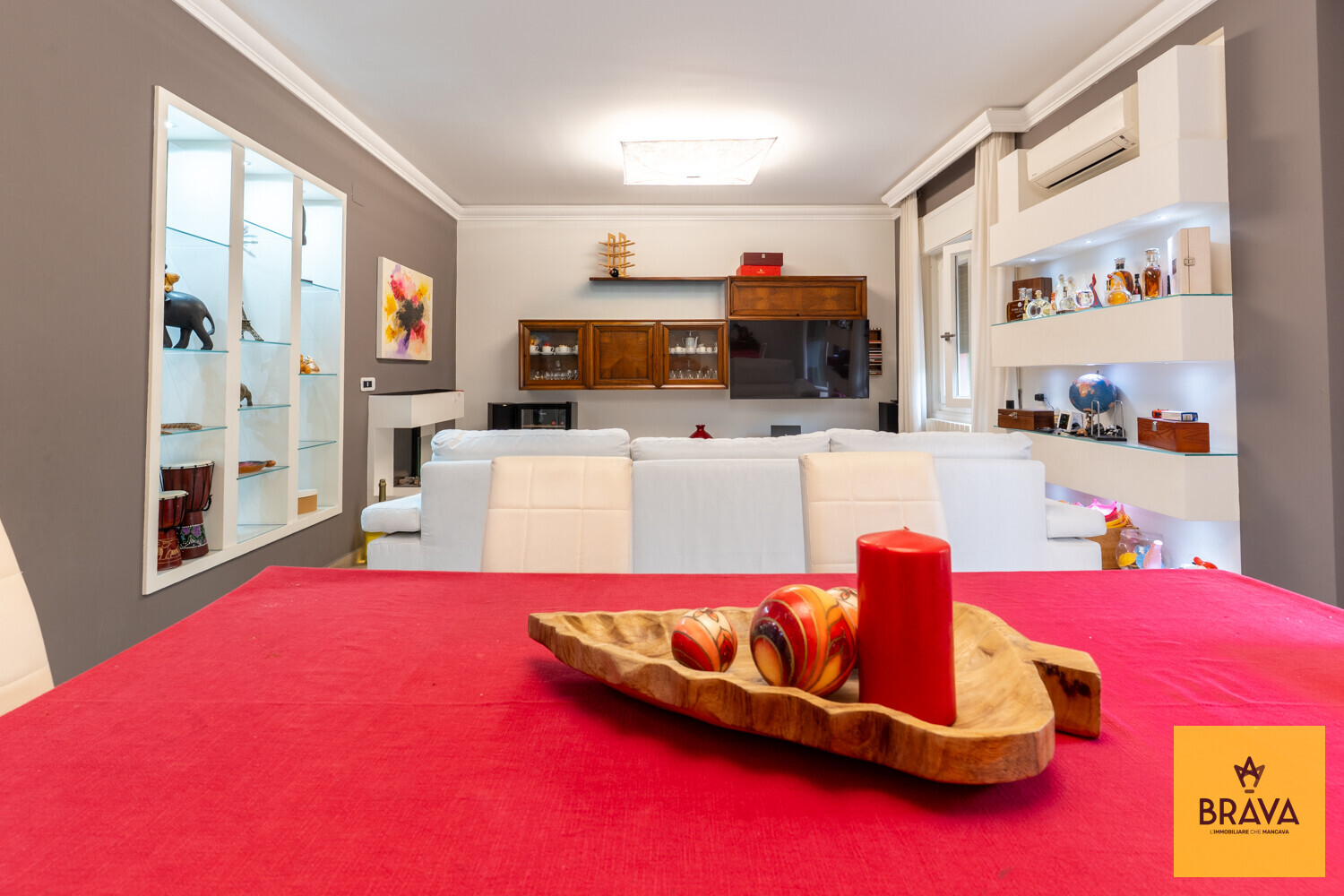 A.L.C. Via Eugenio L'Emiro 23-9