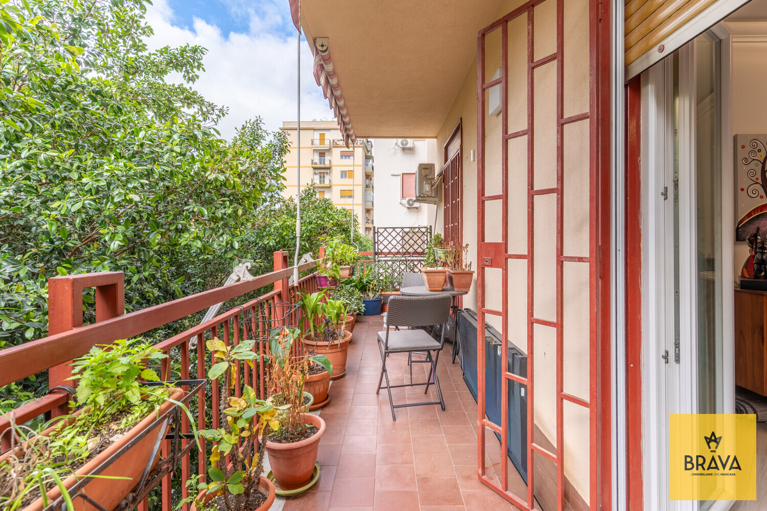 A.L.C. Via Eugenio L'Emiro 23-10