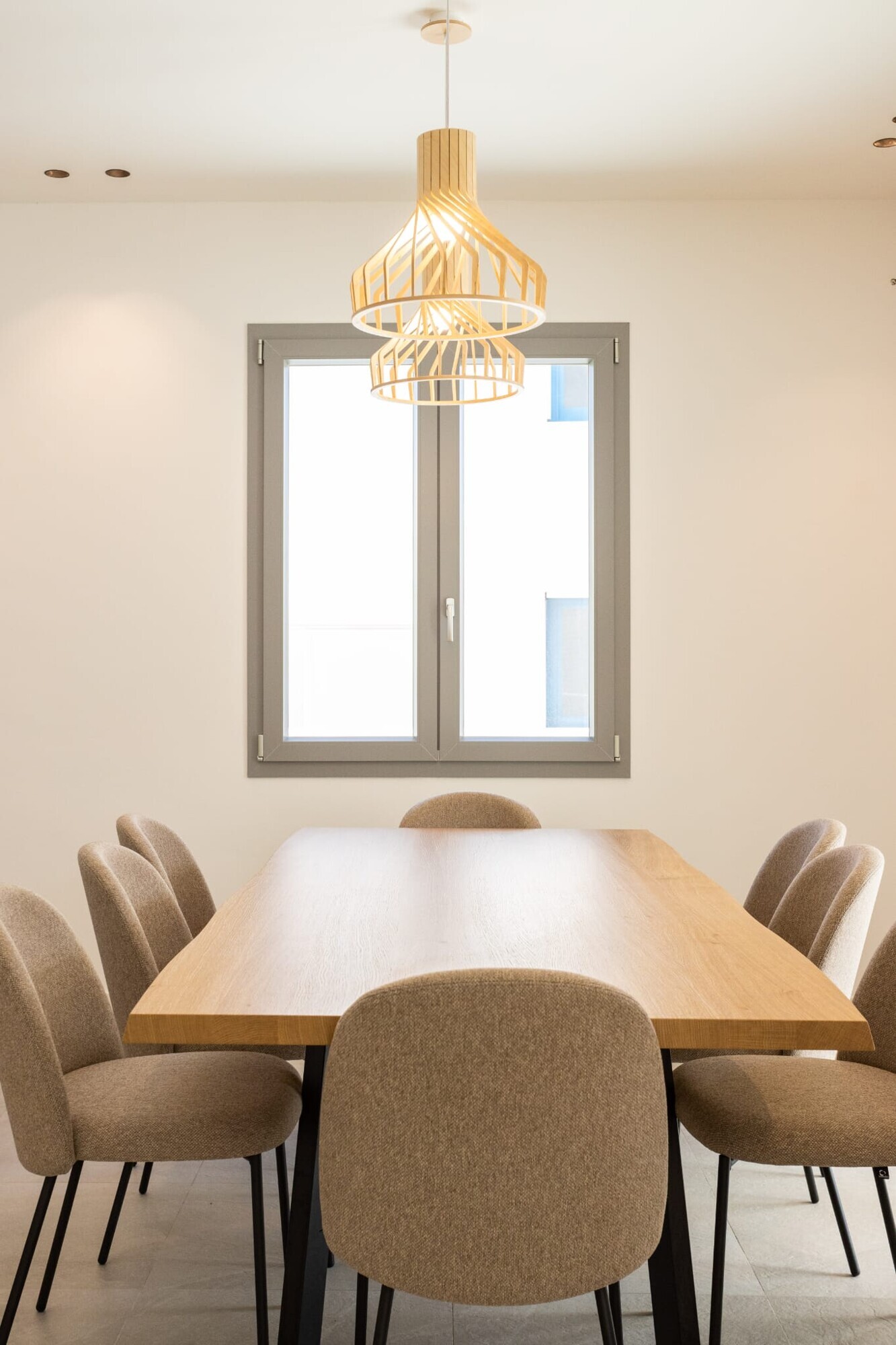 805e6ddd-3456-4f6c-952d-53b497de8e80