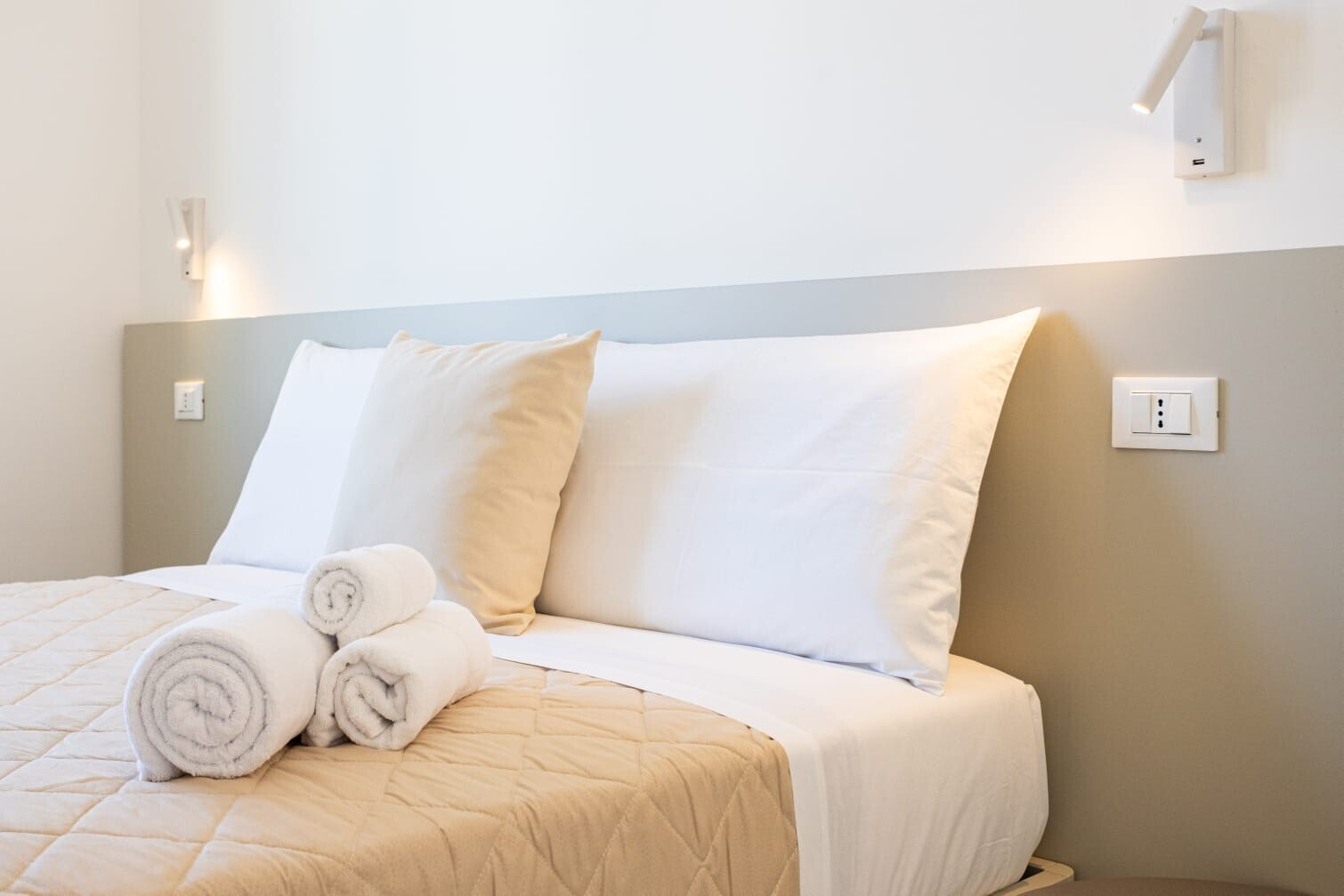 2476bb38-10ce-40b2-b9ab-4bb3c08a9d7f