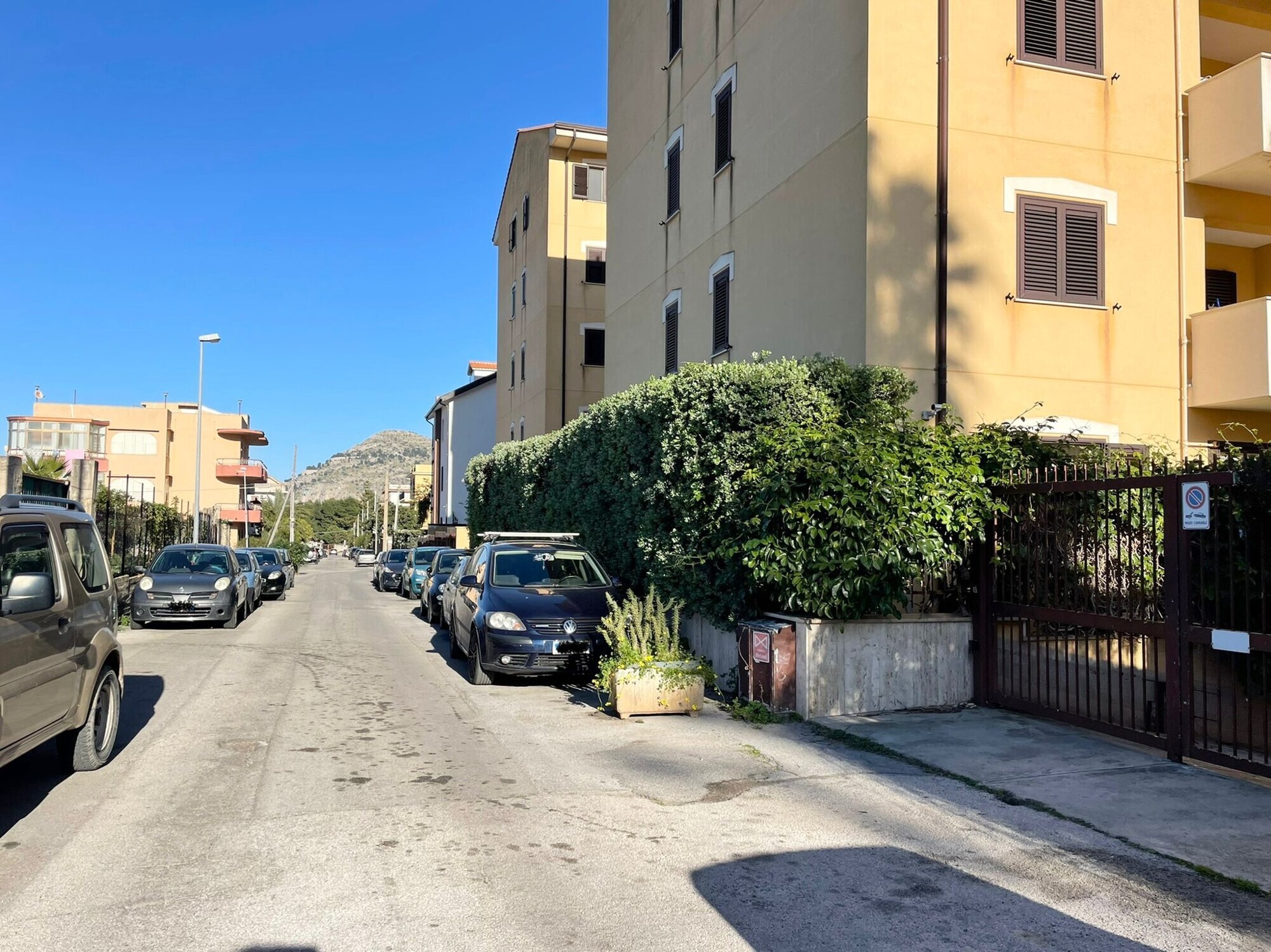 f03e517f-eff7-4b86-be2d-cc99e33853ec