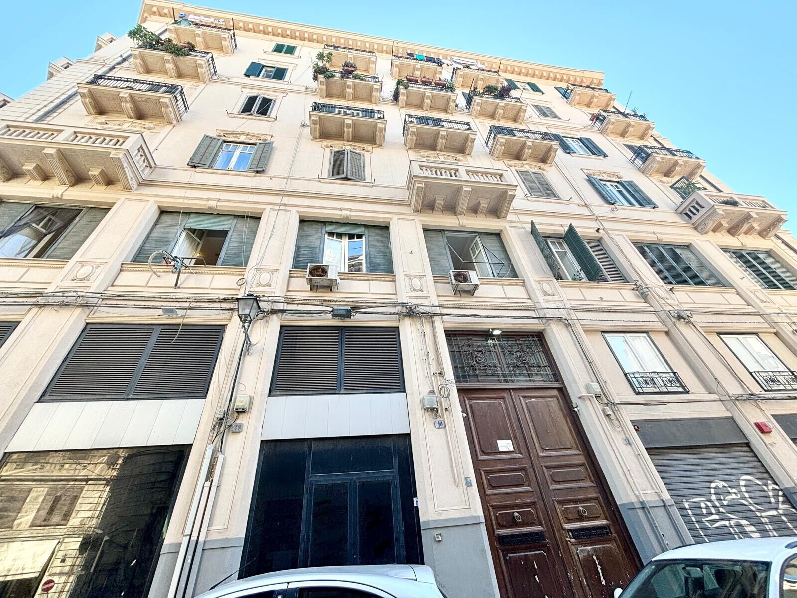 f3a631c8-dcd4-4731-be5e-31d75aabe43a