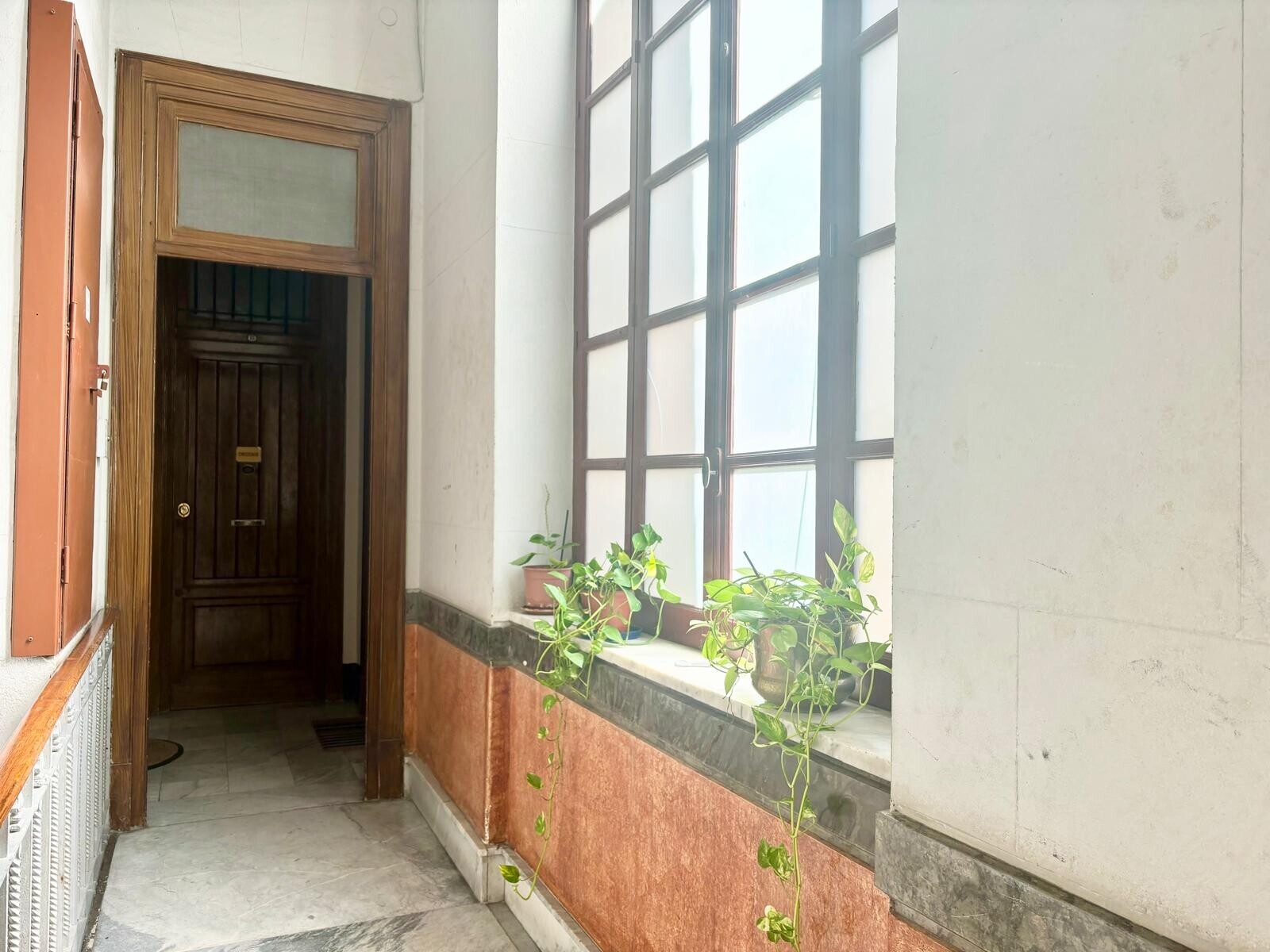 b6843ec7-fb61-4646-830f-109db2be9577