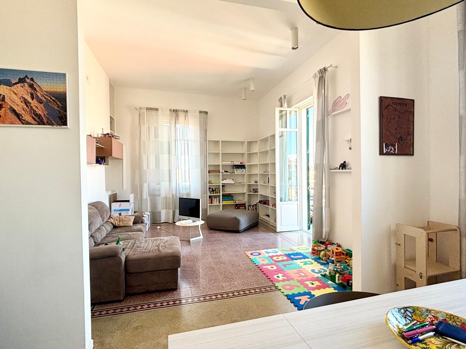 5ef970cb-0810-4d40-bf6c-0010d8ac3c0d