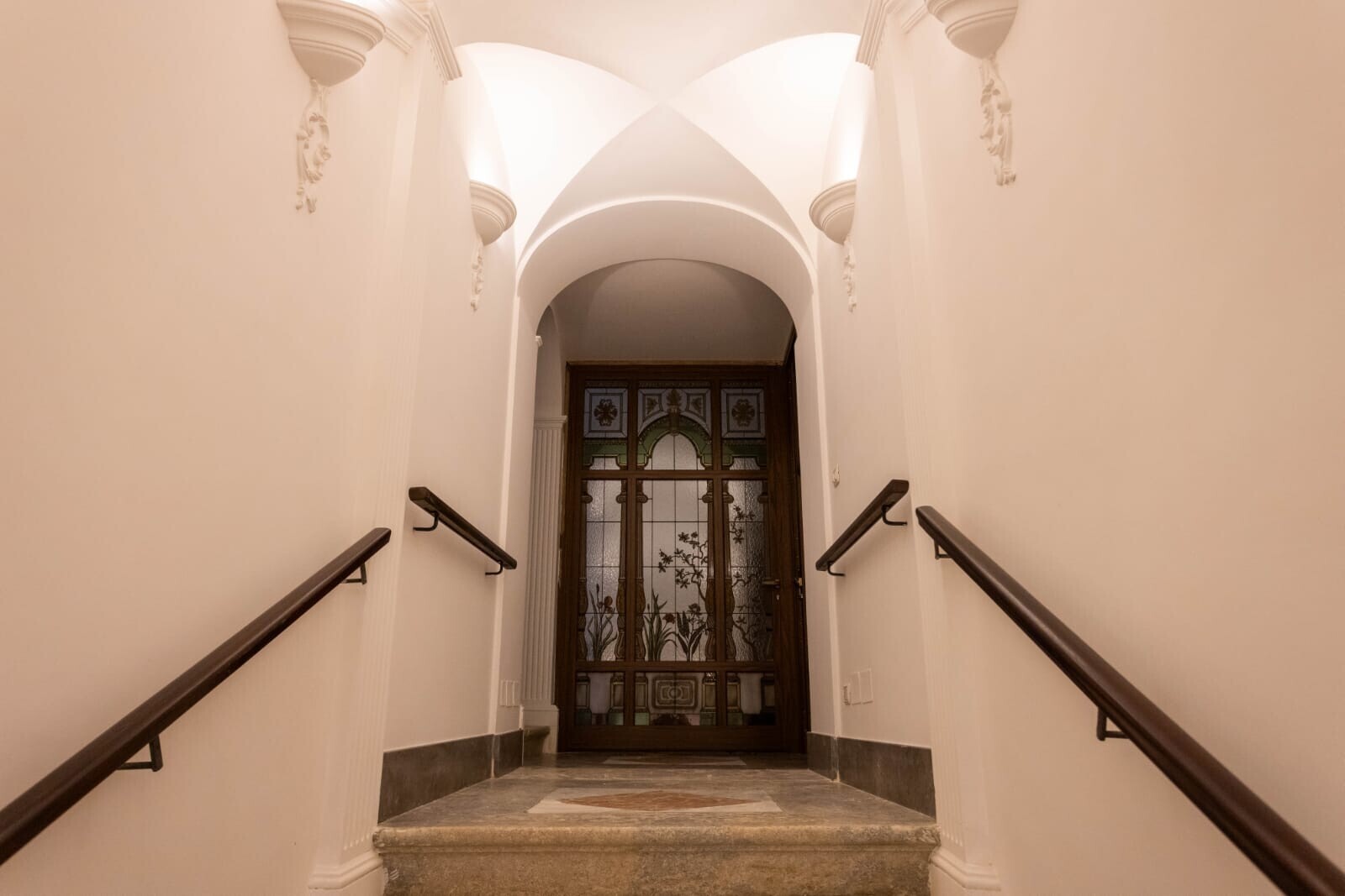 0980fb21-7072-49c3-8af8-5fa9e88eddca