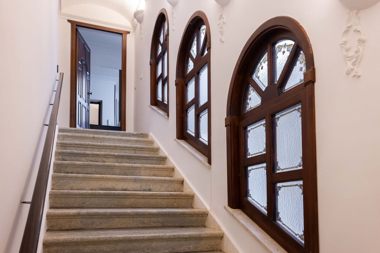 beb810aa-8fe2-4d6b-b269-563f3cd825e4