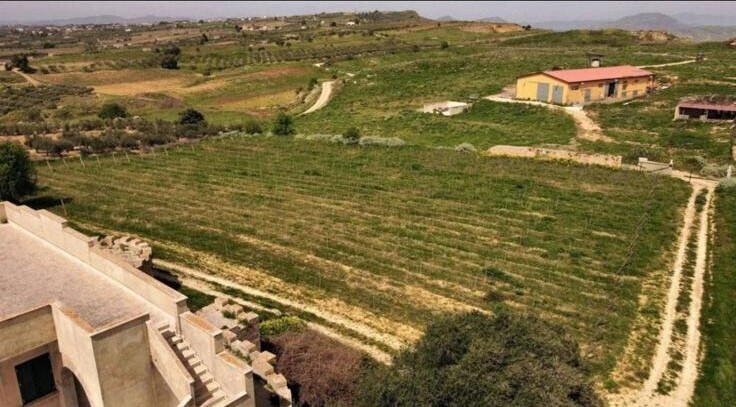 cba12783-a8a9-439b-be42-34f8a3ff0881