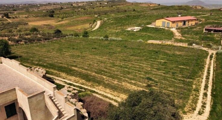 28a3e0f7-c484-44d2-ac52-851827f6fa33