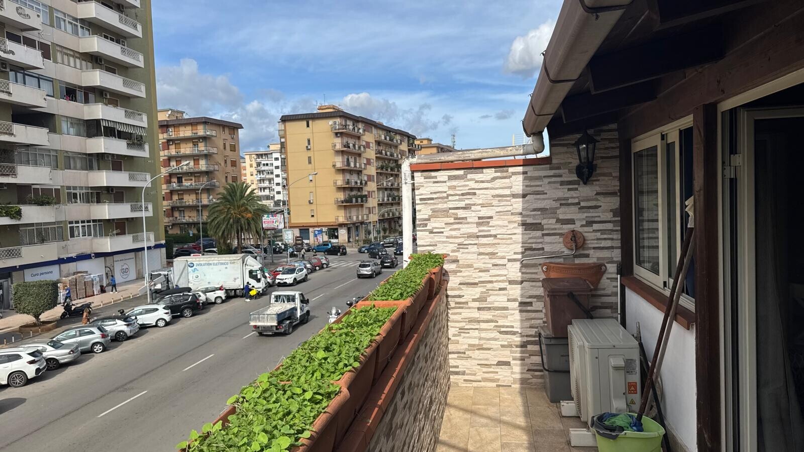 c6c01201-6557-45a8-b0f0-11121753e202