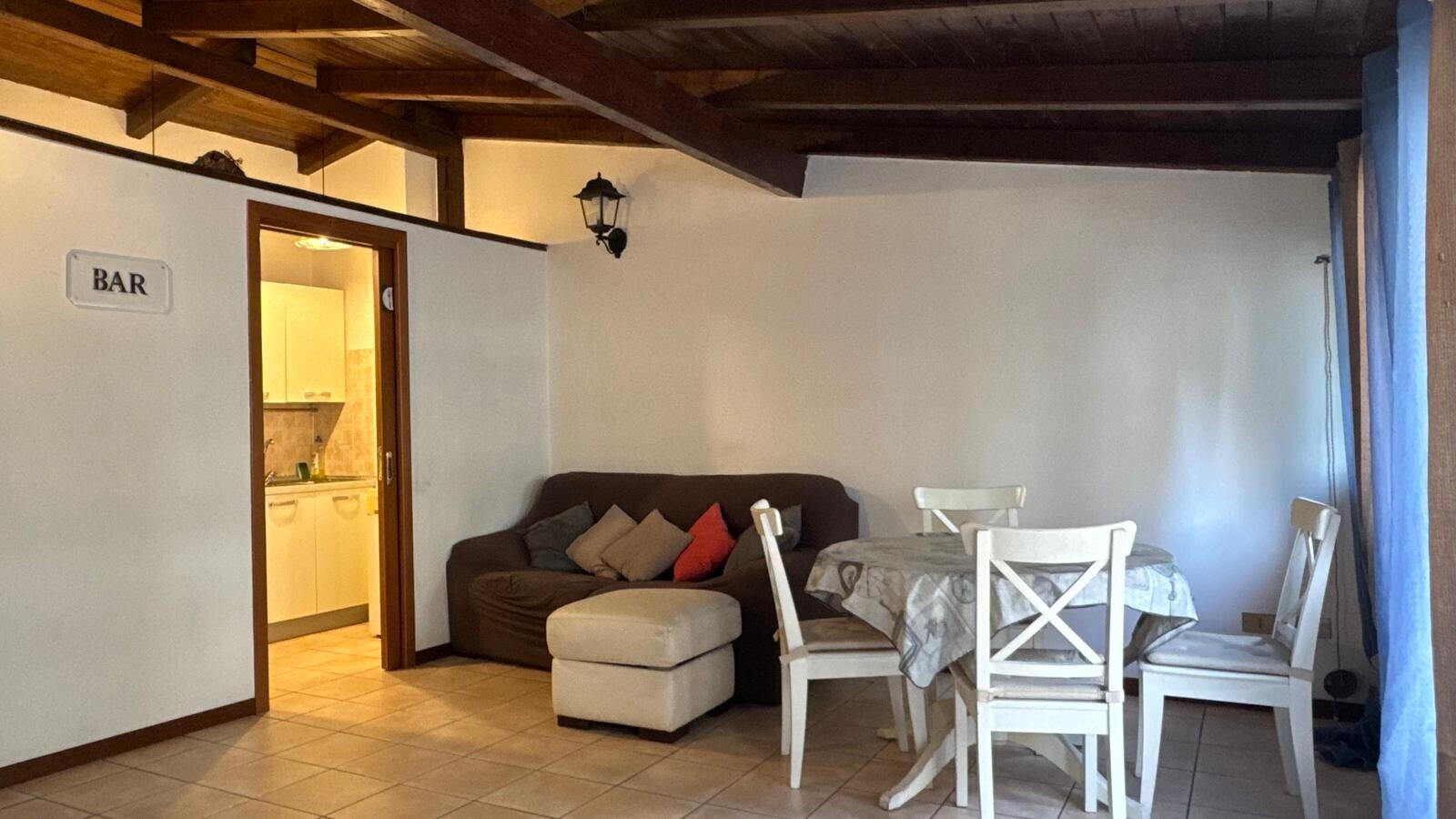 8a5185c6-35a4-4f81-bc8c-cd5a7ab6ebd4