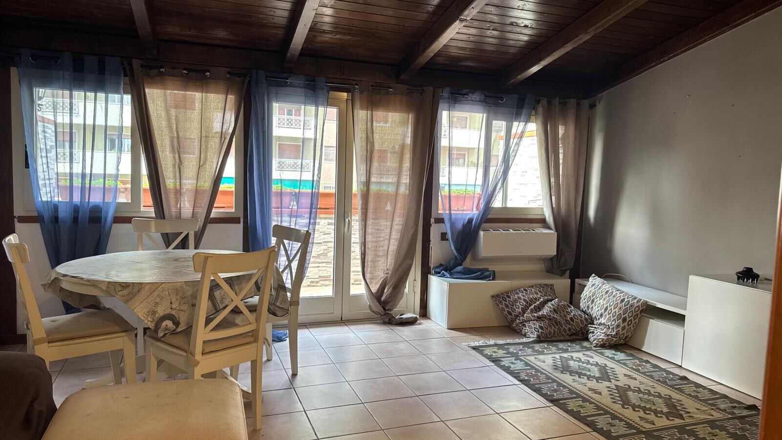 bed2fbbc-f697-4bfb-bae9-d7306530f43a