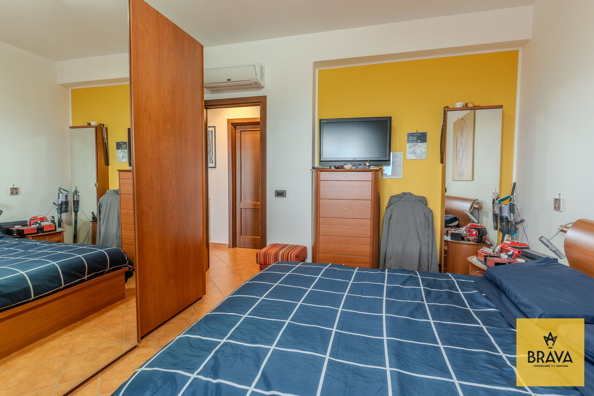 L.A.C. Via Baracca, 144-43