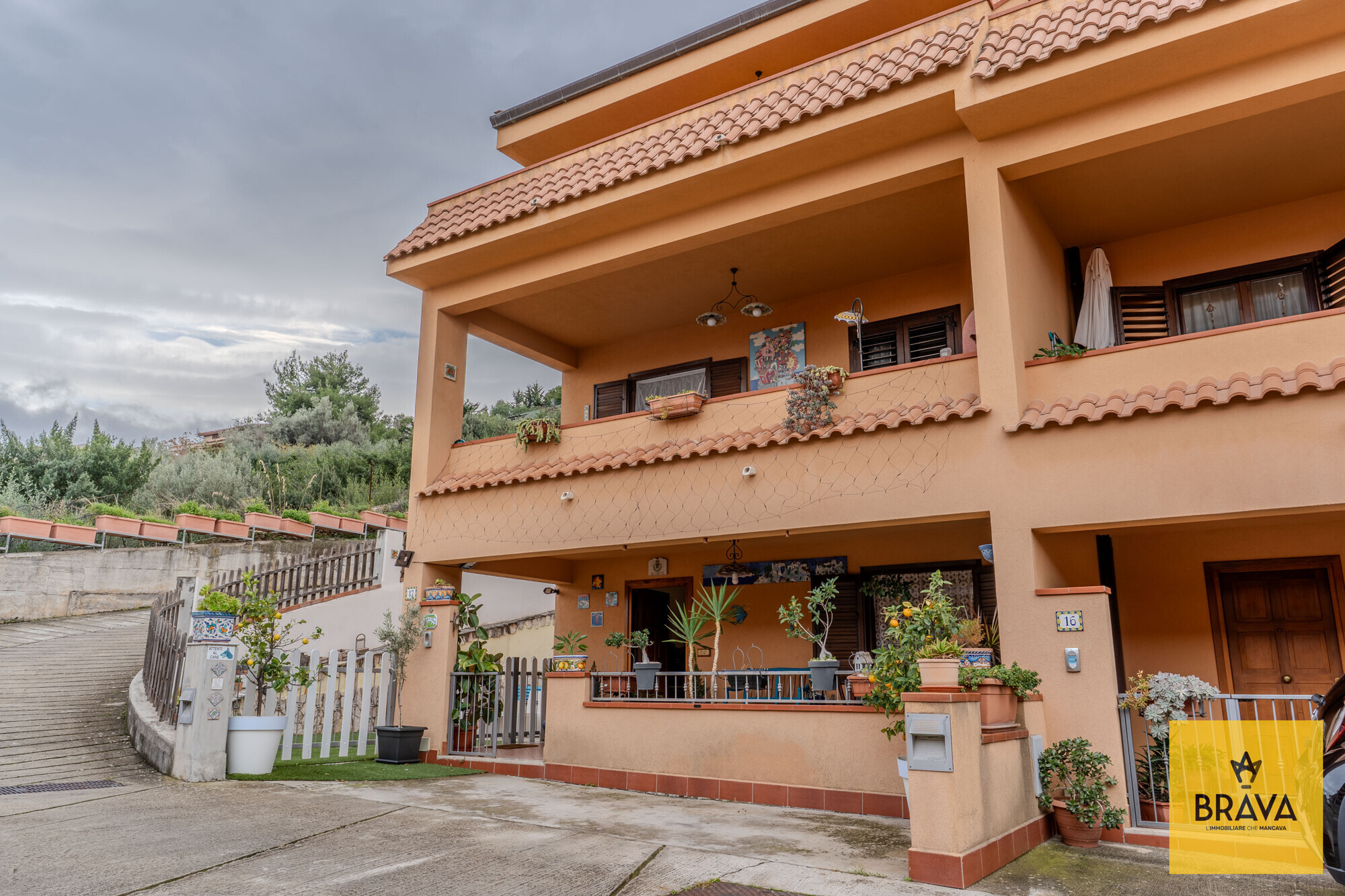 L.A.C. Via Baracca, 144-03