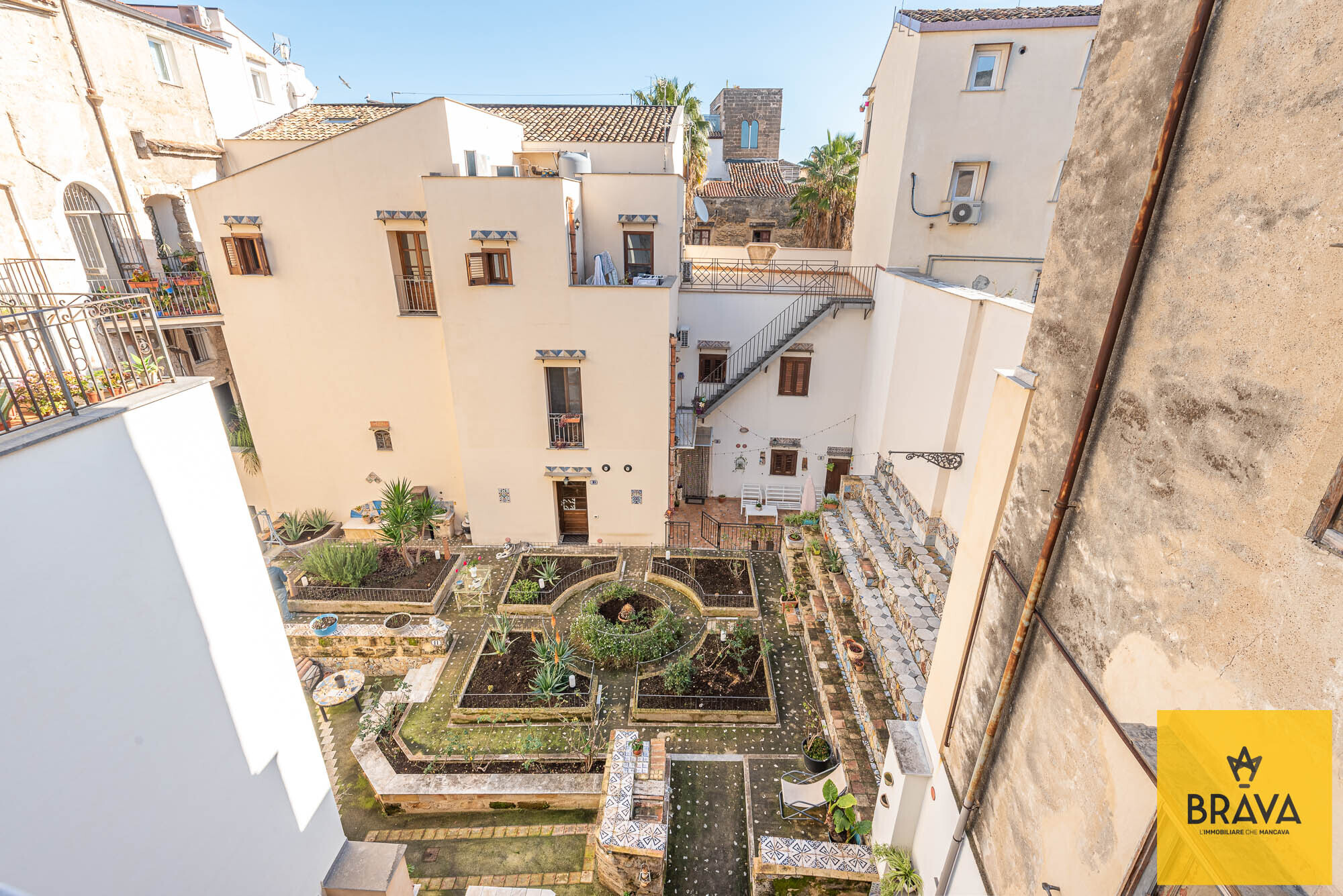 MAB 2025 - piazzetta santissimo salvatore BR LOGO-45