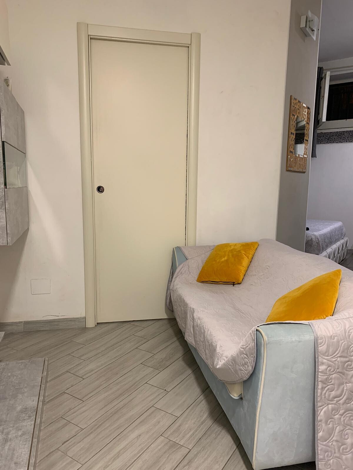 WhatsApp Image 2025-11-25 at 08.37.57 (2)