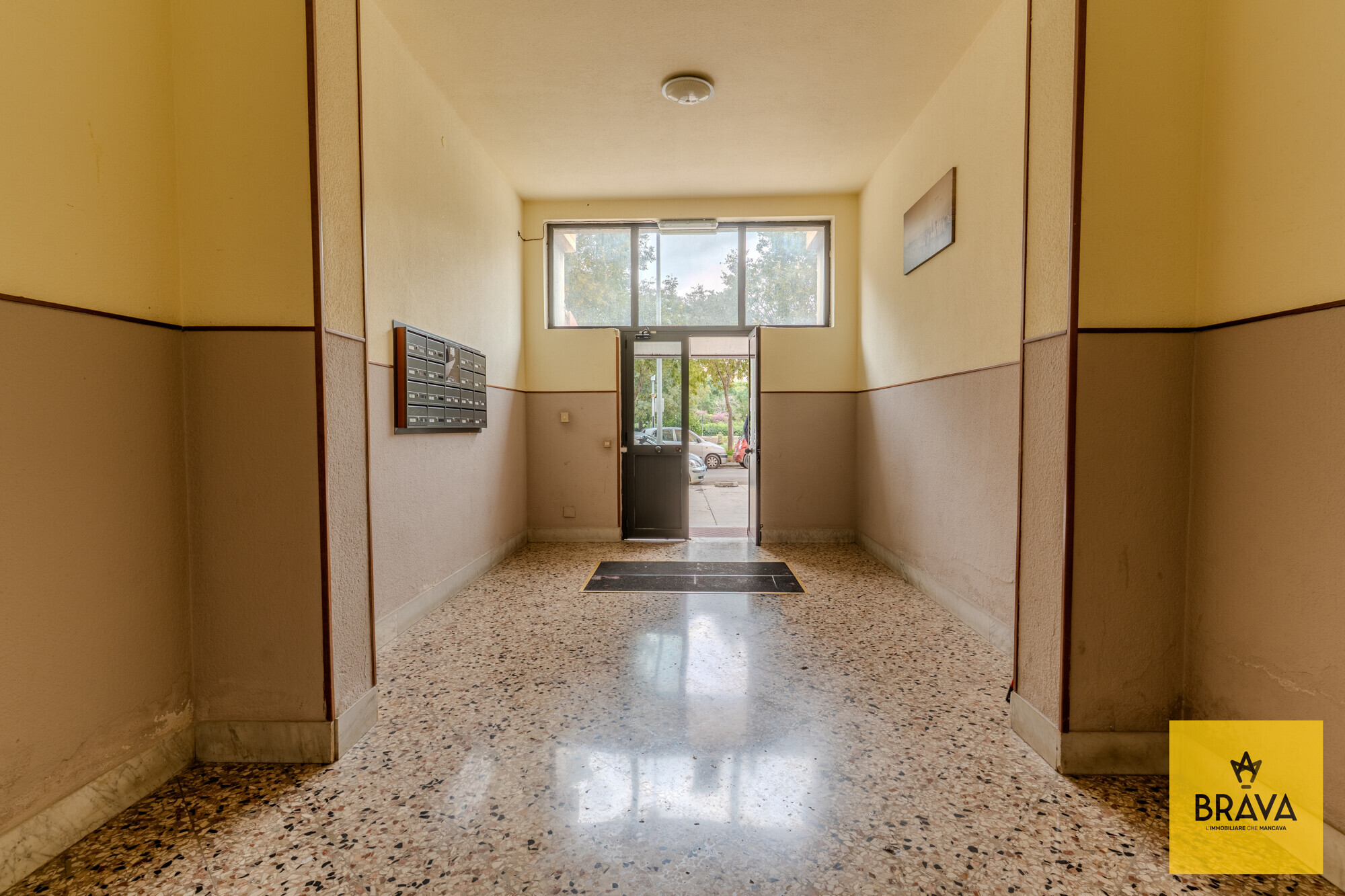 L.A.C. Via Luigi Enaudi 89-04