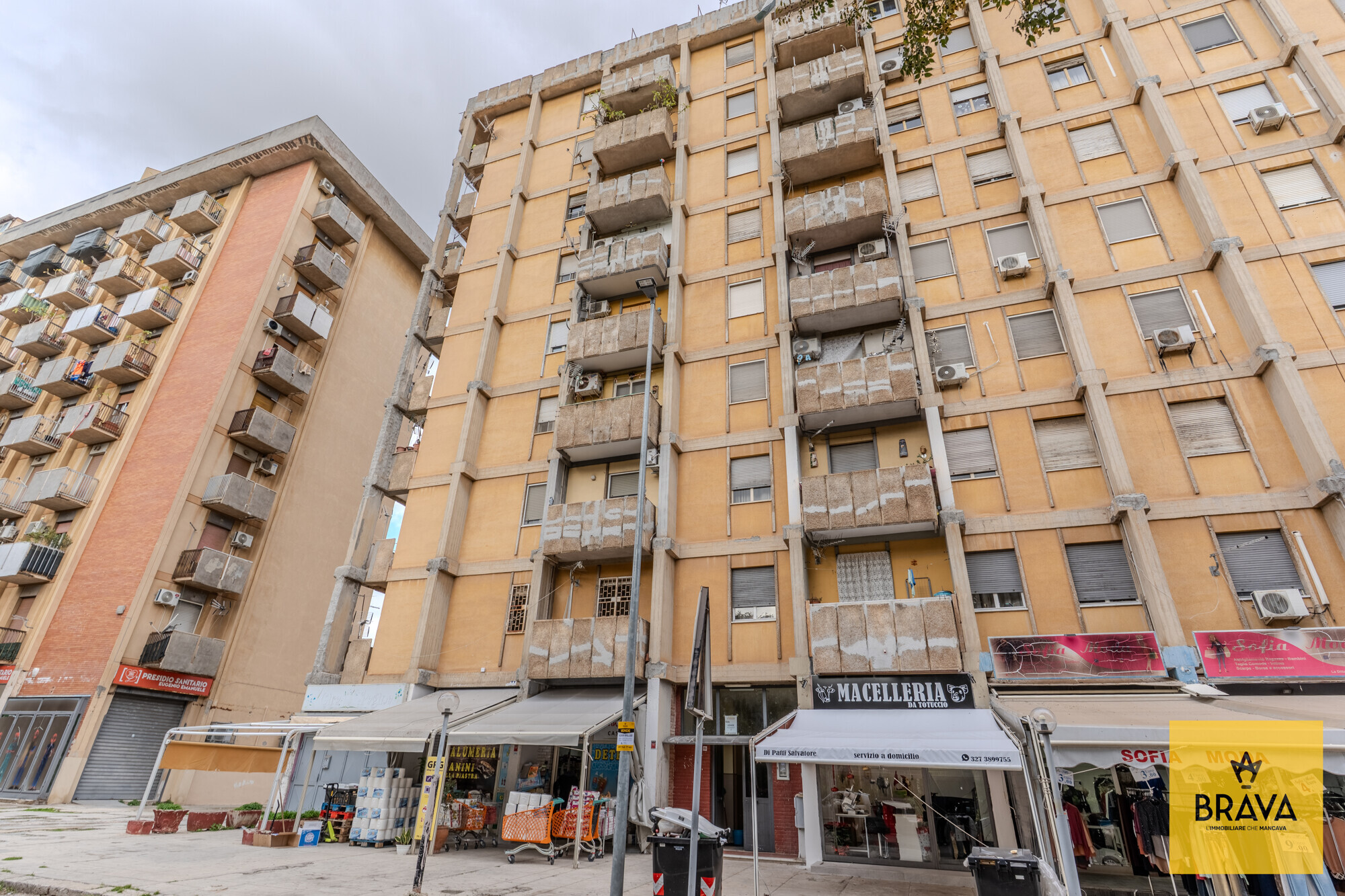 L.A.C. Via Luigi Enaudi 89-02