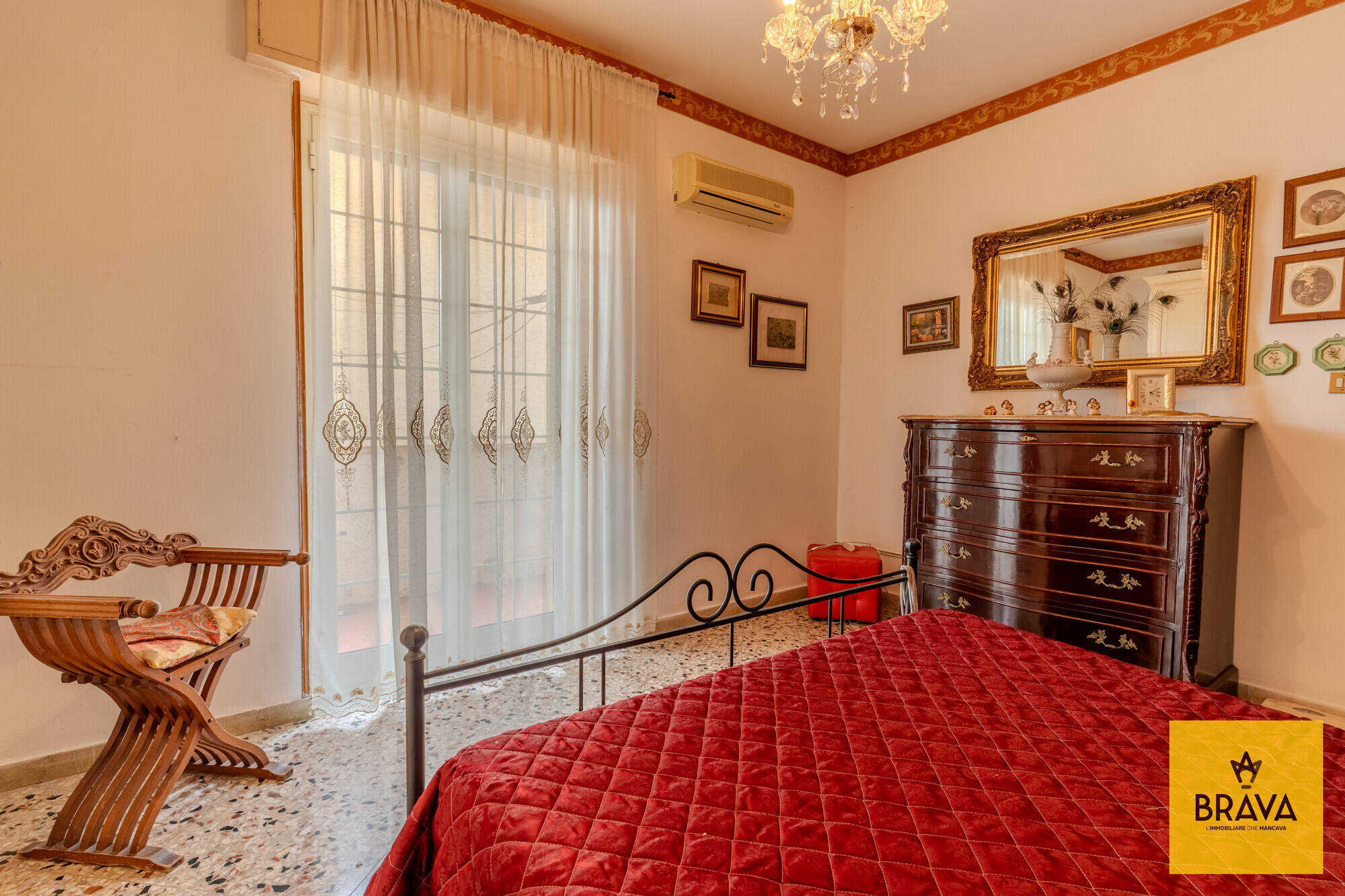 L.A.C. Via Luigi Enaudi 89-33