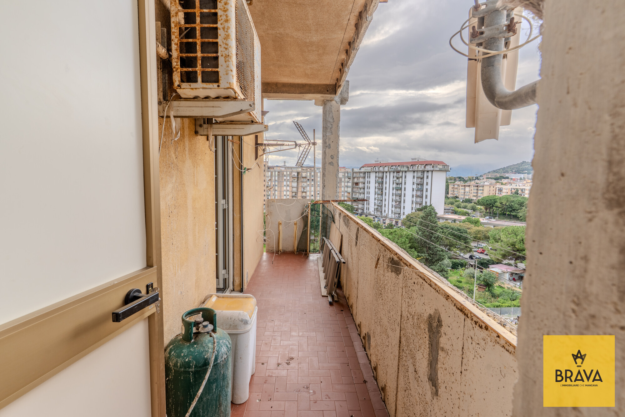 L.A.C. Via Luigi Enaudi 89-42