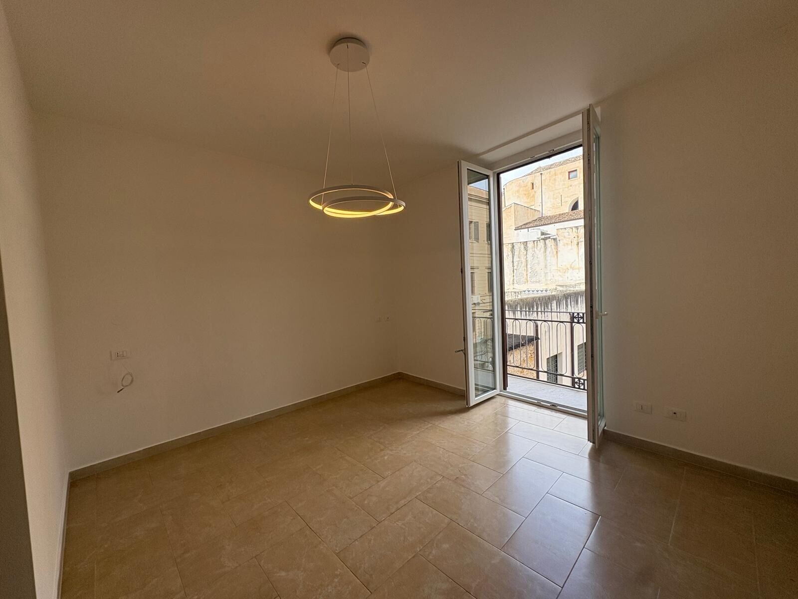 384492e9-095a-42ea-a98c-cee5d438a327