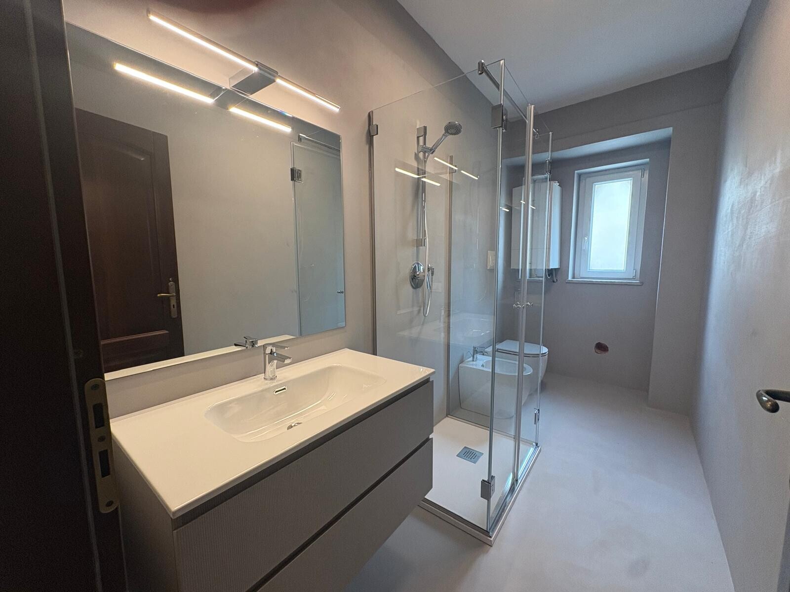 e7eab8c9-9c9a-45c2-9819-6b6a1ce4b8dc