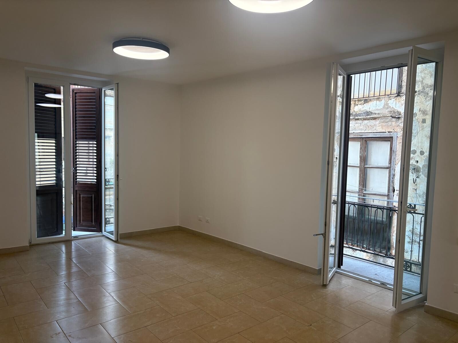 d258d04a-7a72-4cda-abfa-f638a1fb5cdb