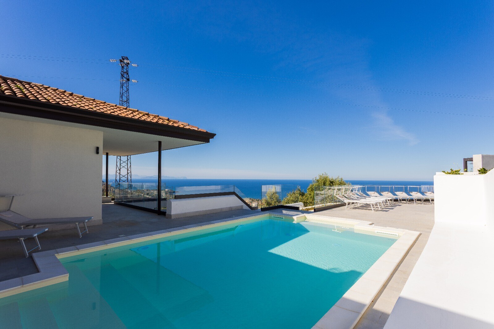 e380c8c0-168a-434c-a7d0-8a9b28de009f