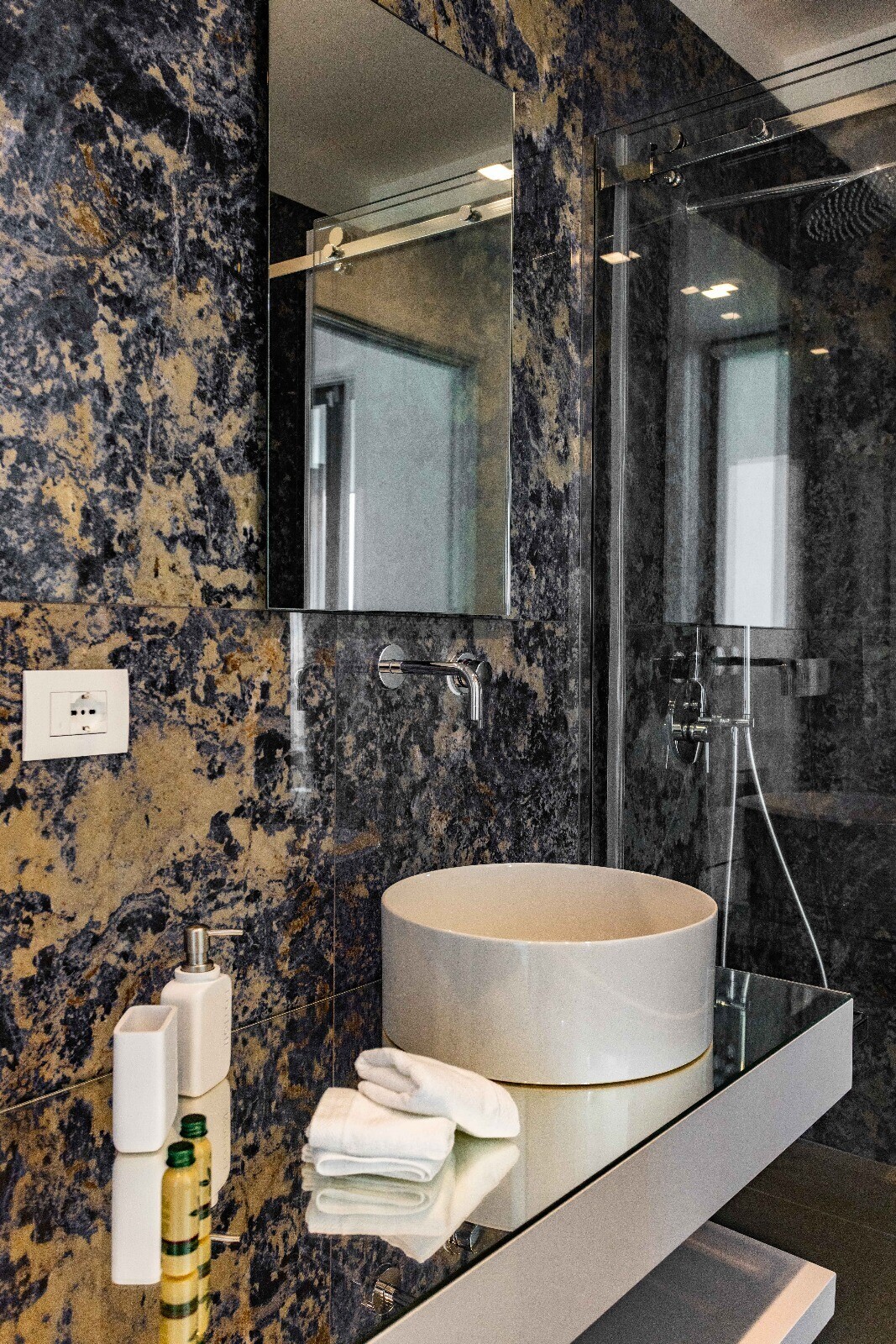 c2d35f9c-8abf-44d3-8d41-82b5fd074558