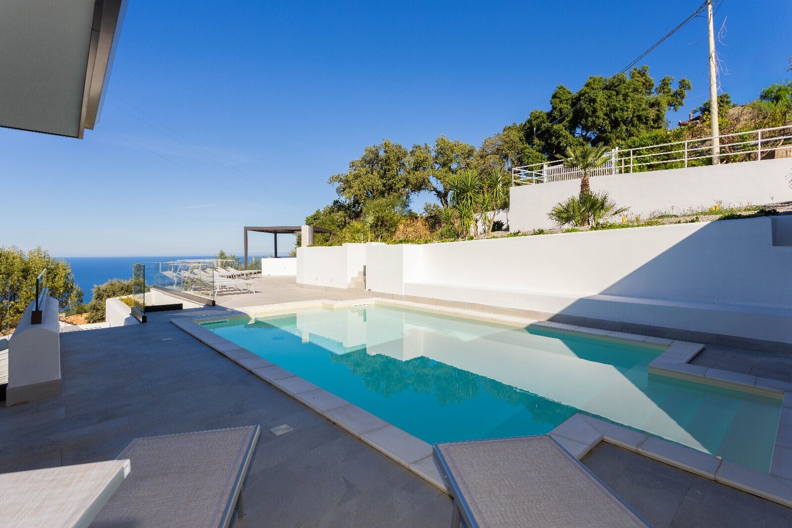 1f6db934-6c6c-4e26-a12a-fe1c36f39da3