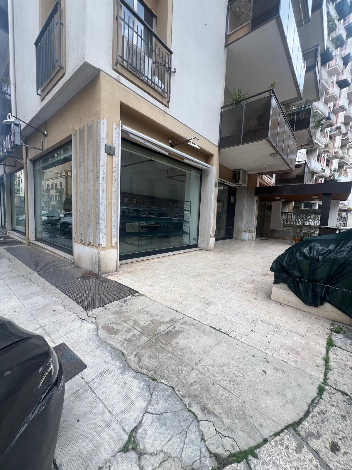 WhatsApp Image 2025-12-12 at 09.33.28