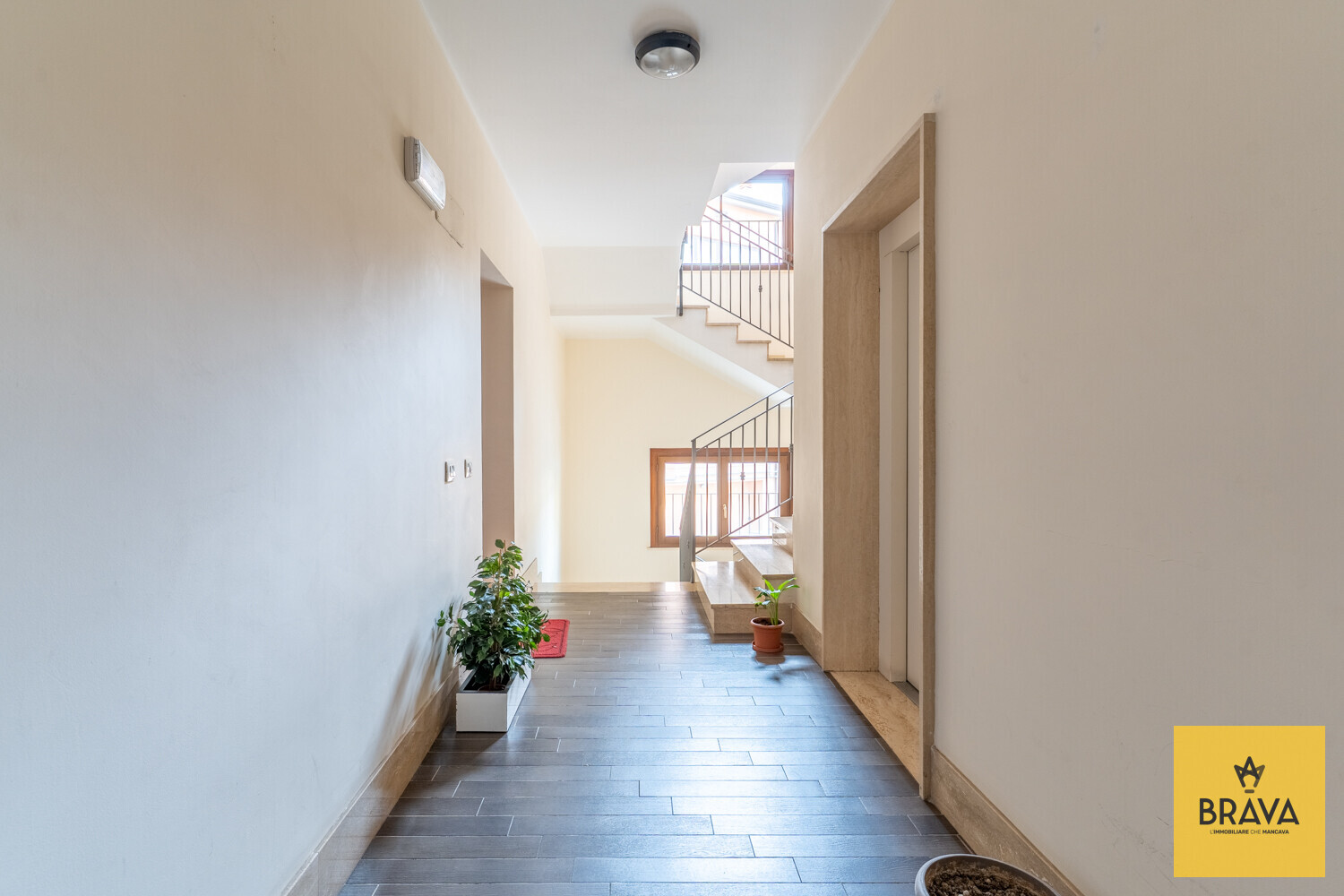 A.L.C. Viale Regione Siciliana Sud Est 2074-36