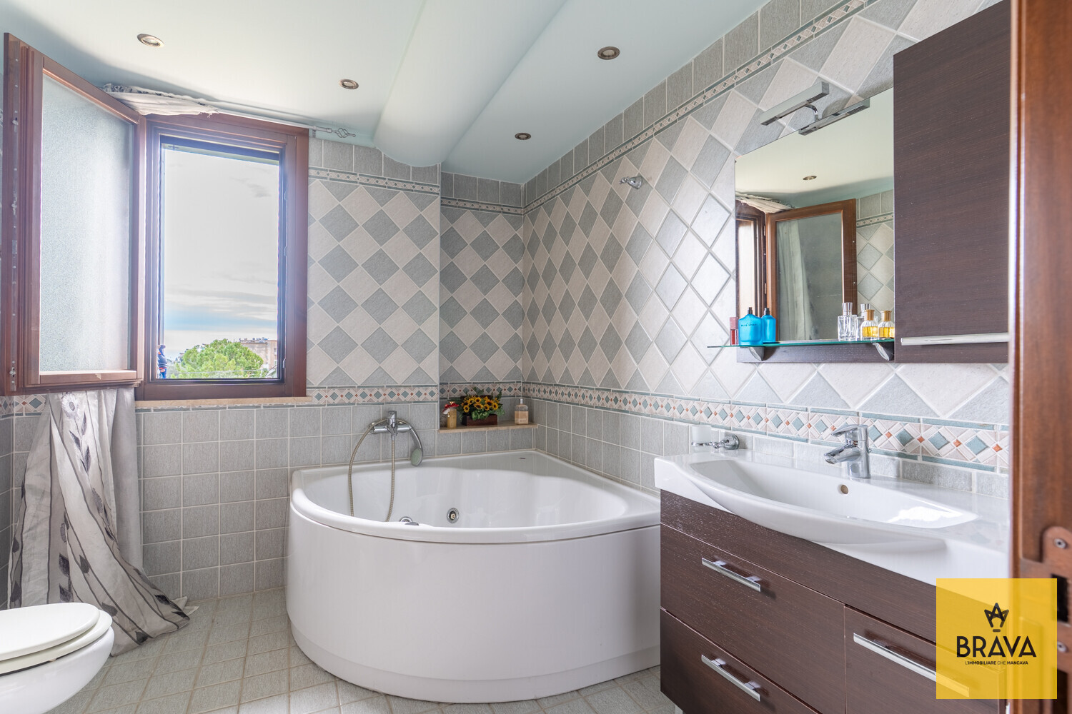 A.L.C. Viale Regione Siciliana Sud Est 2074-14