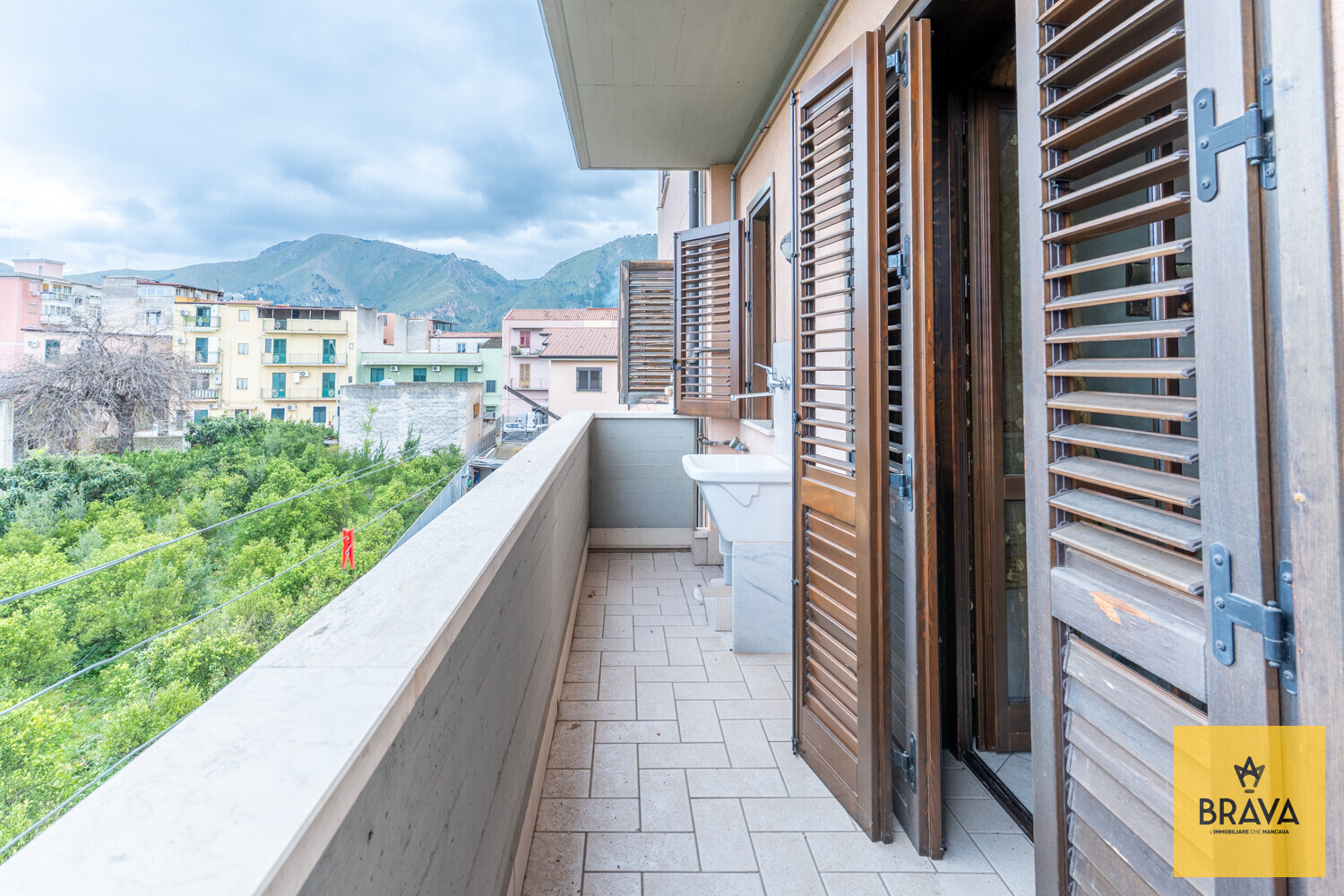 A.L.C. Viale Regione Siciliana Sud Est 2074-5