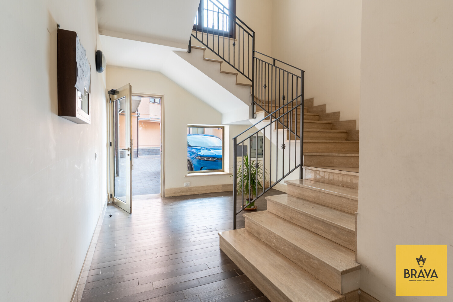 A.L.C. Viale Regione Siciliana Sud Est 2074-41