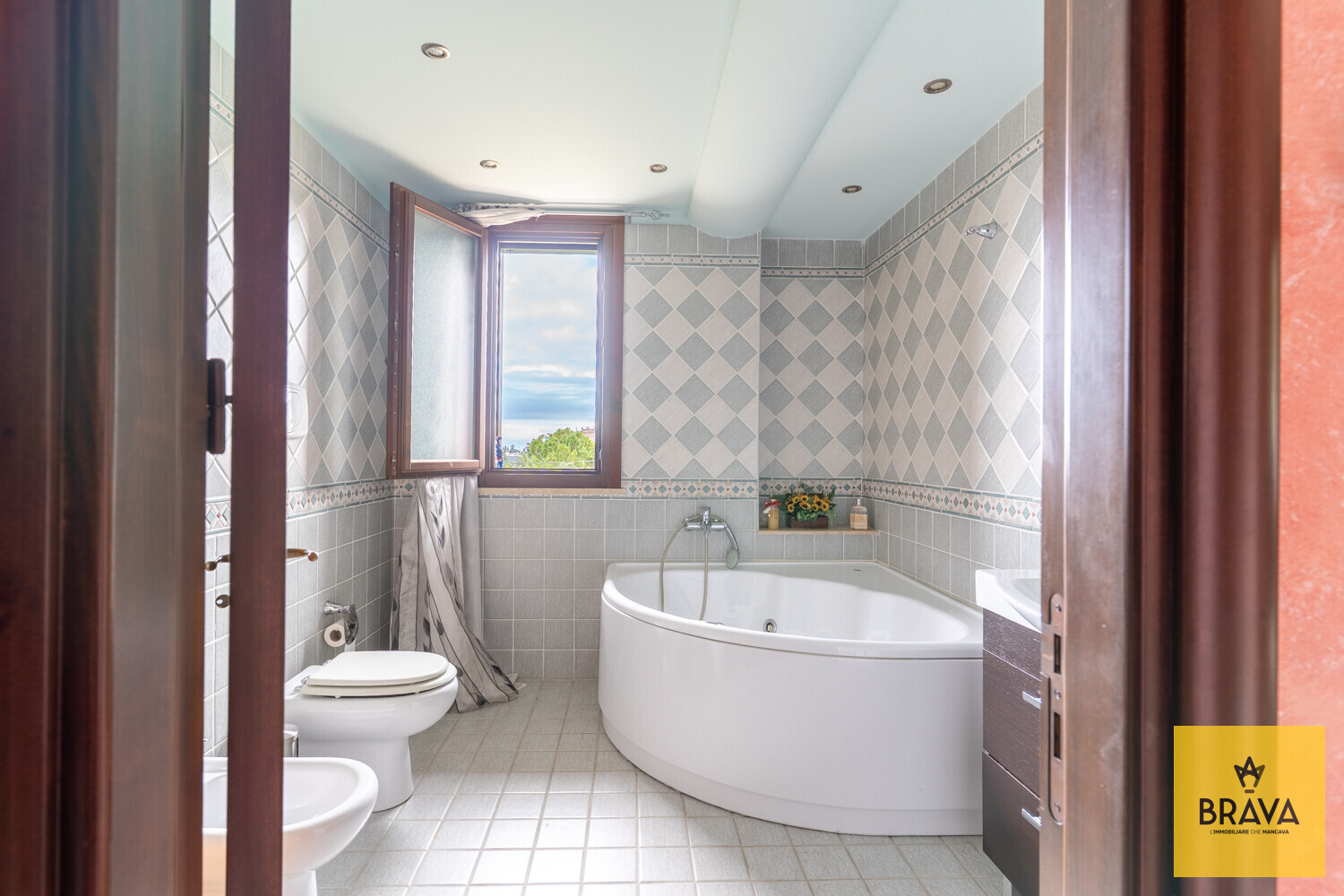 A.L.C. Viale Regione Siciliana Sud Est 2074-13