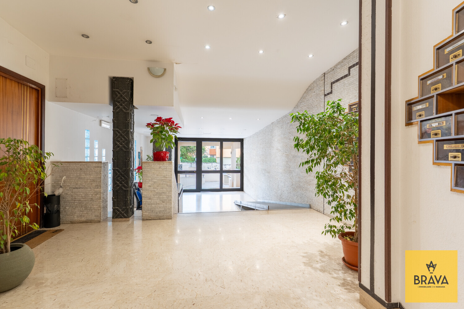 A.L.C. Via Svezia 12-47