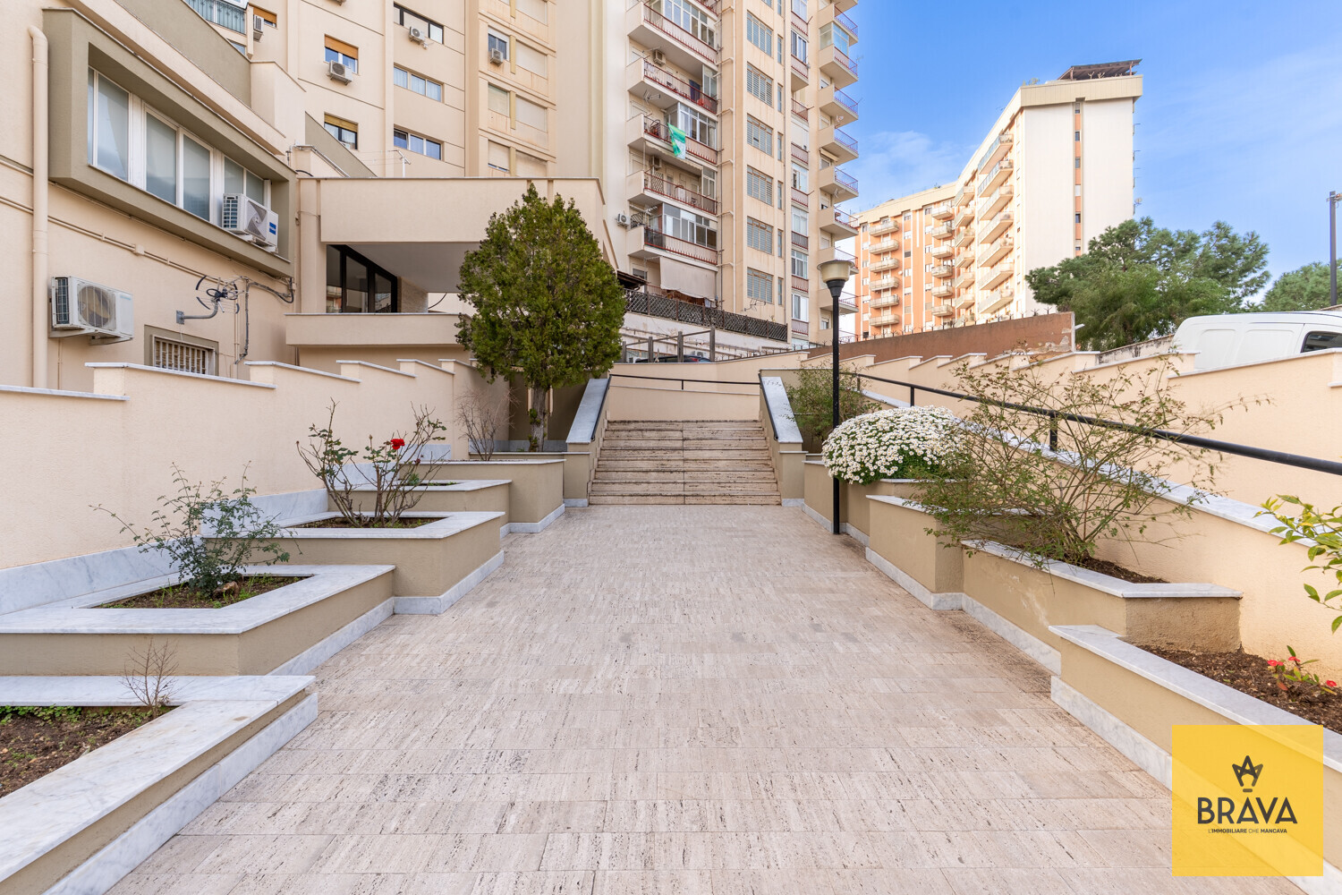 A.L.C. Via Svezia 12-51