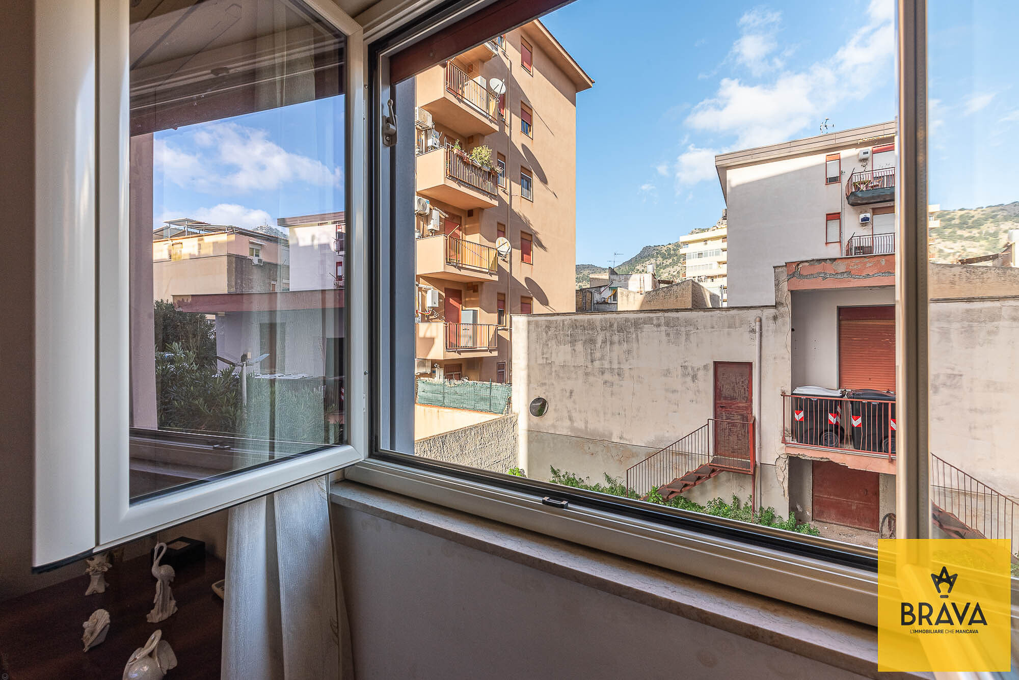 MAB 2026 - via de stefano 7 BRLOGO-30