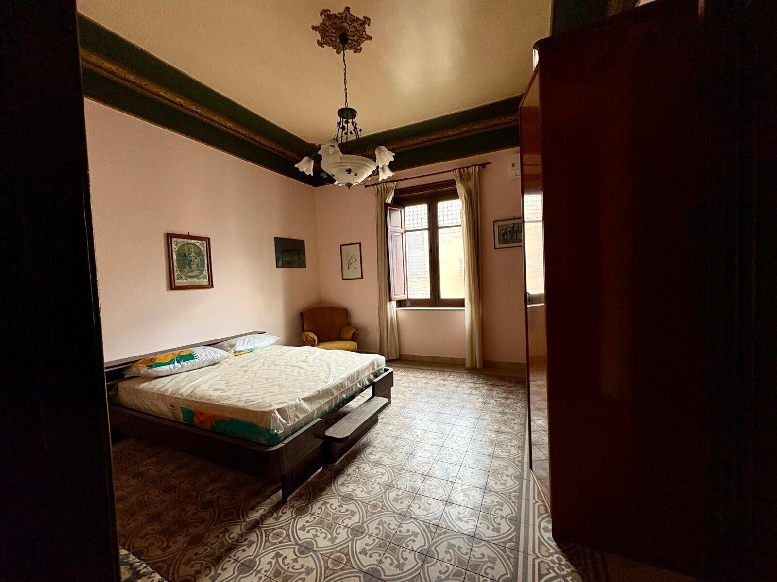 5d56e7ea-148c-4de4-83e6-e7d67166664c