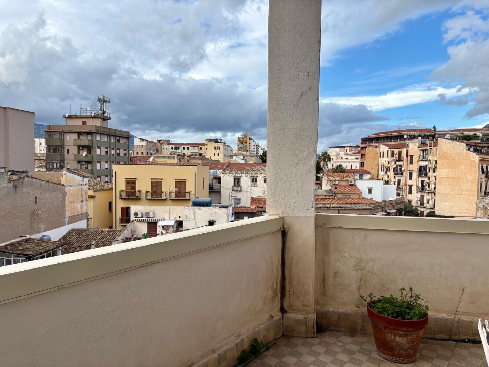 584dac6e-ac0d-49dd-9881-f4c6d564e3f1