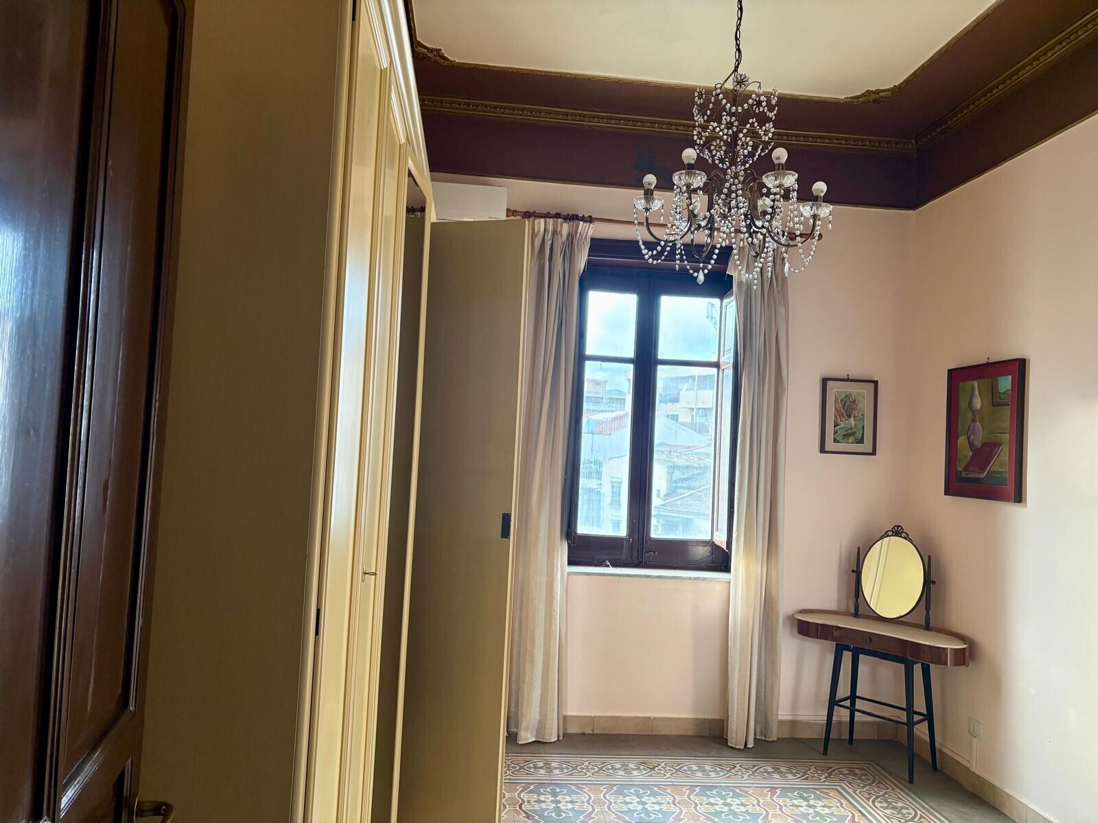 4ea0e212-facd-4e51-b1e2-25dea31848c1