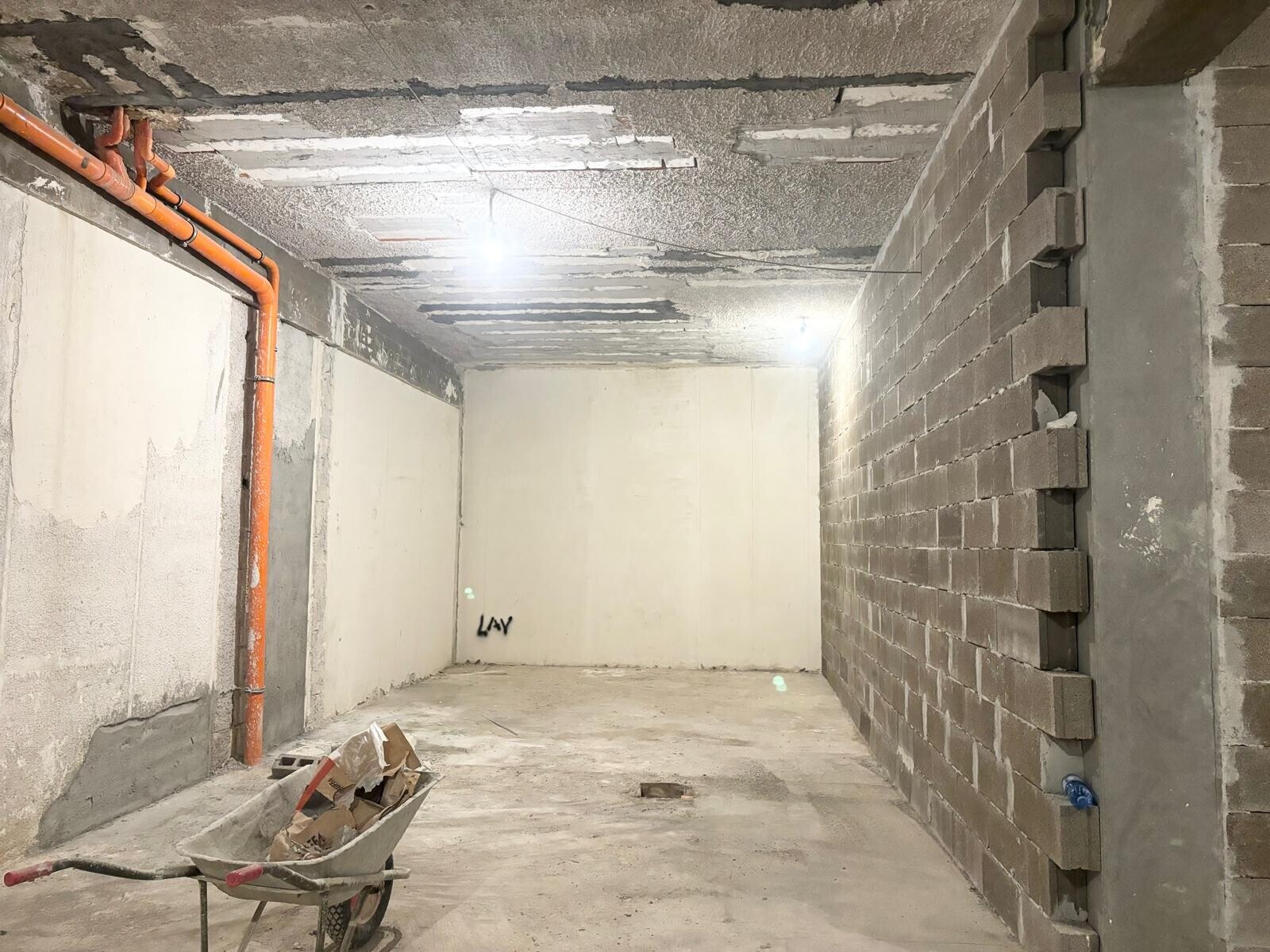 1fdc1f00-6571-4840-a270-e43c9d20d555