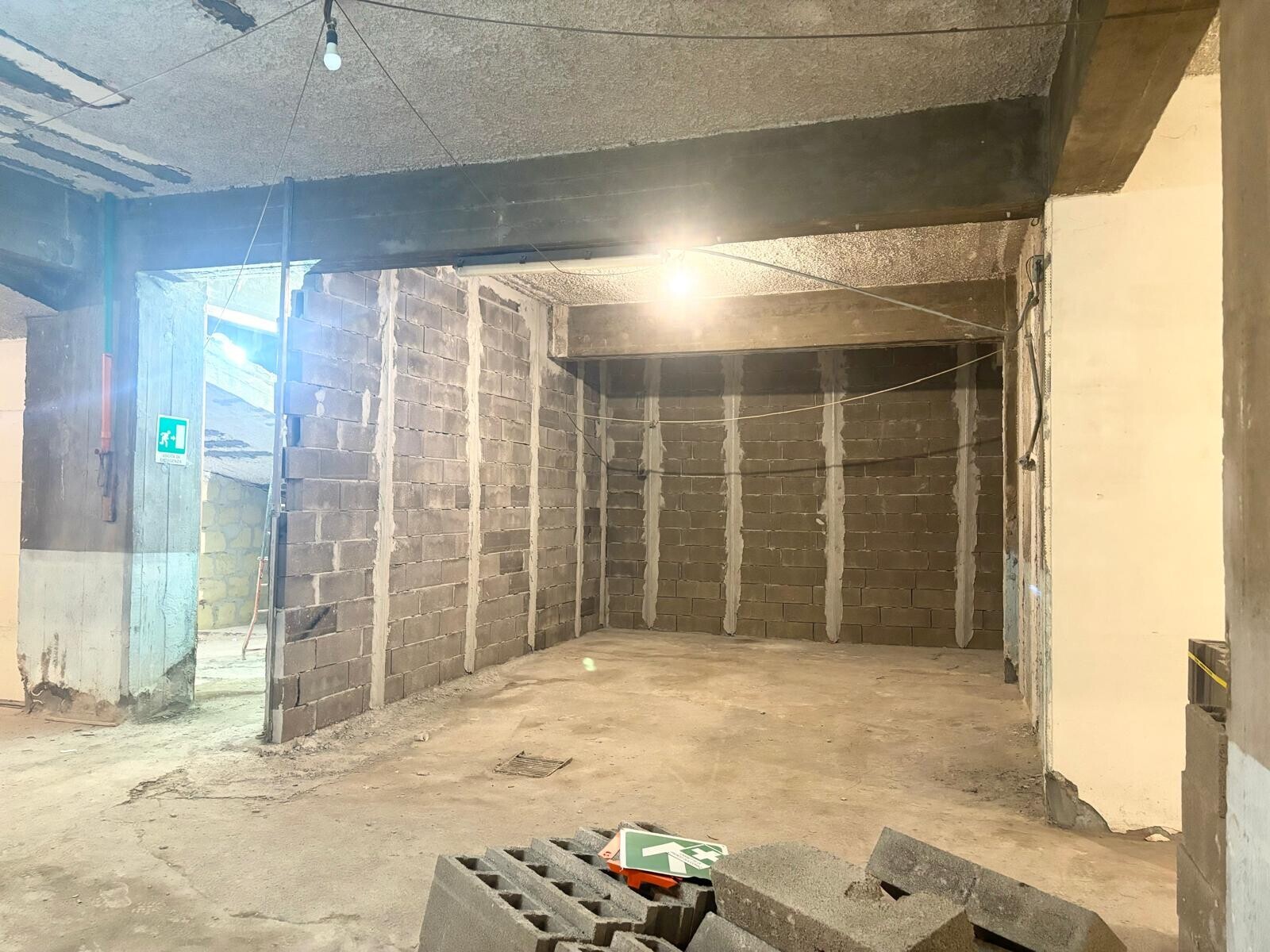 90f3a381-6b7e-4e81-856d-ae331f345e02