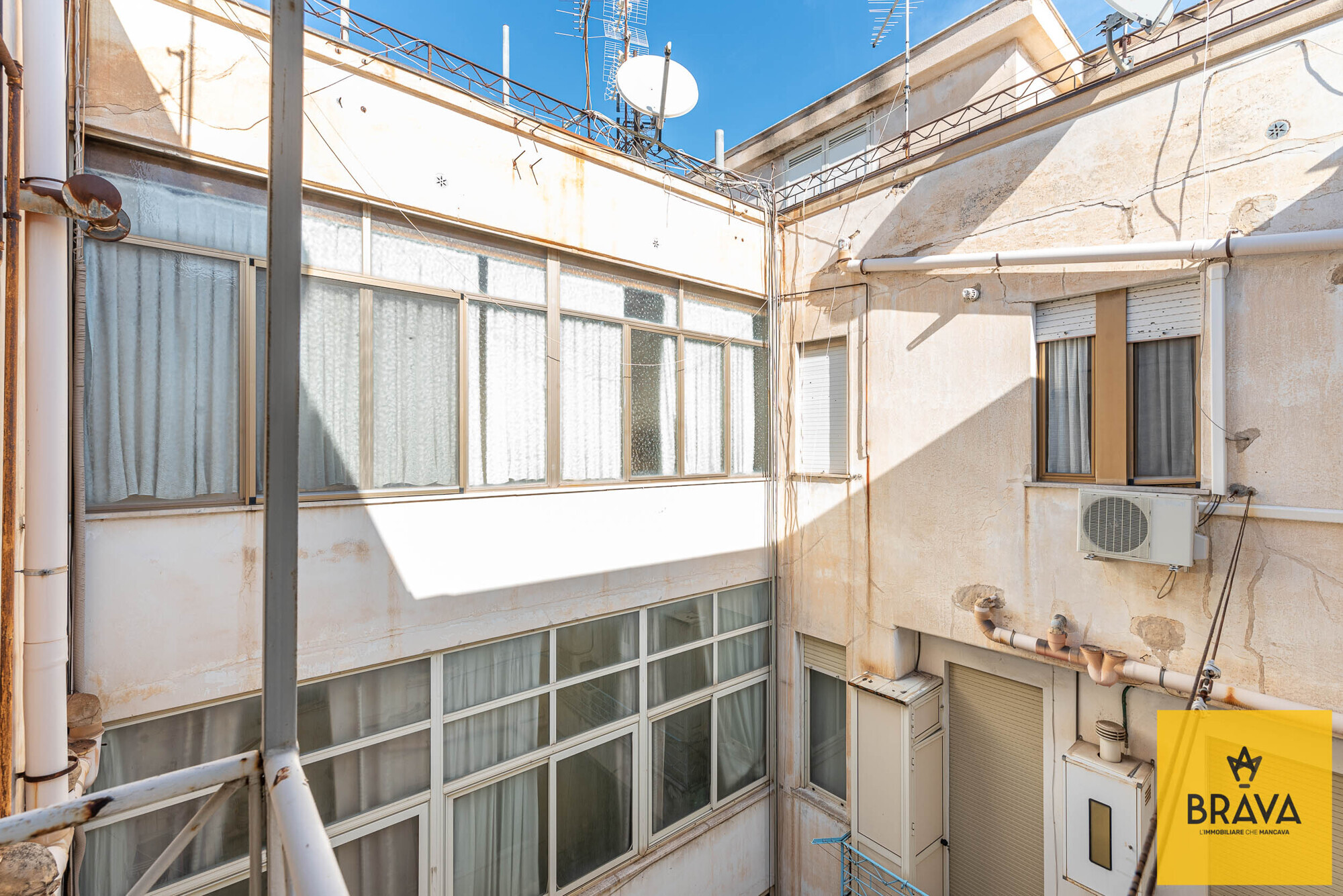 MAB 2026 - via mariano stabile 200 BR logo-26