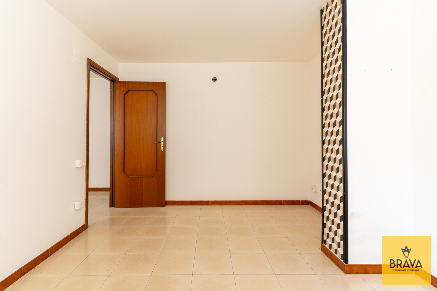 A.L.C. Via Imperatore Federico 106-6