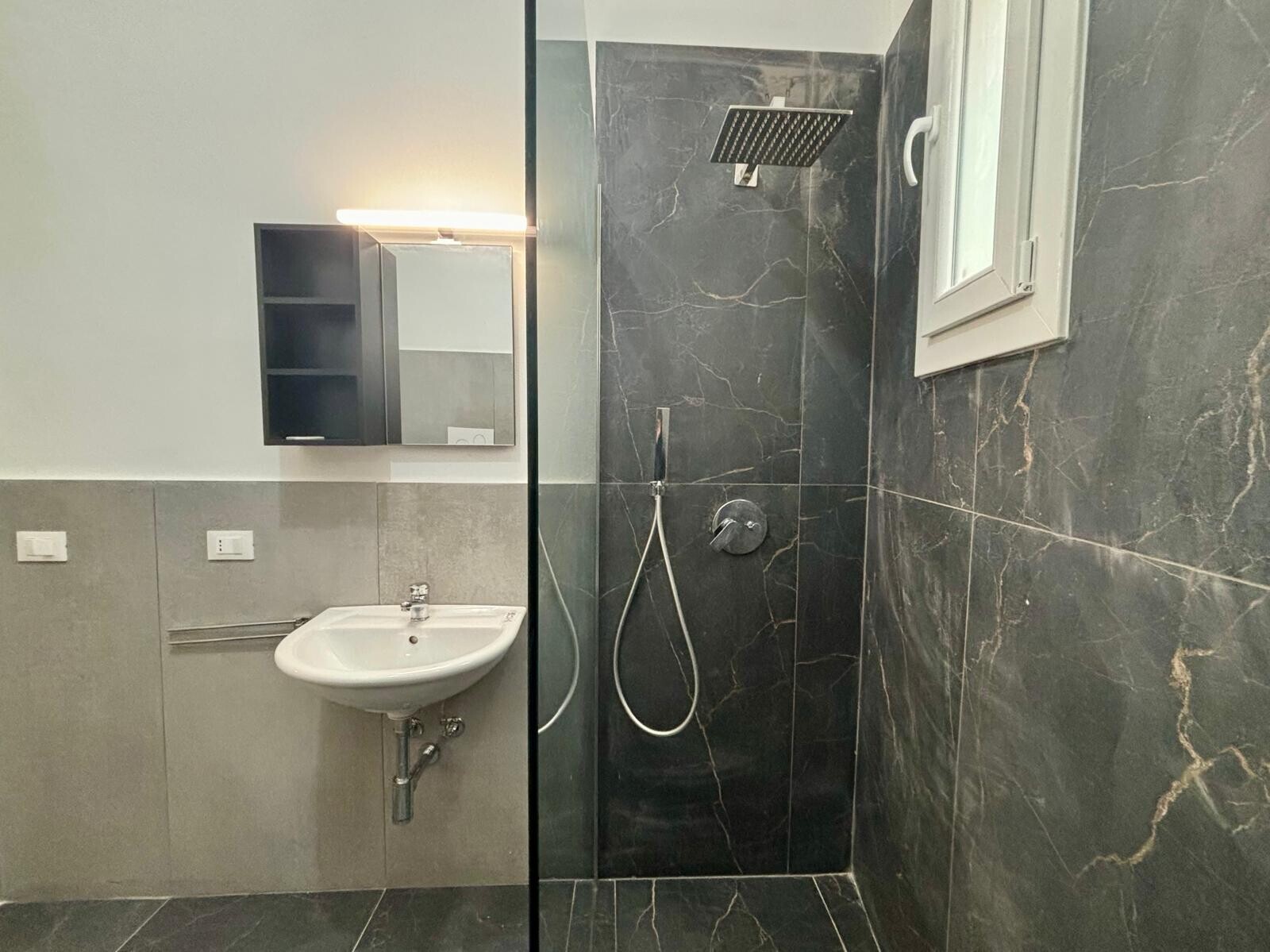 892a0005-9cec-426f-b9e5-80f40fc540c7