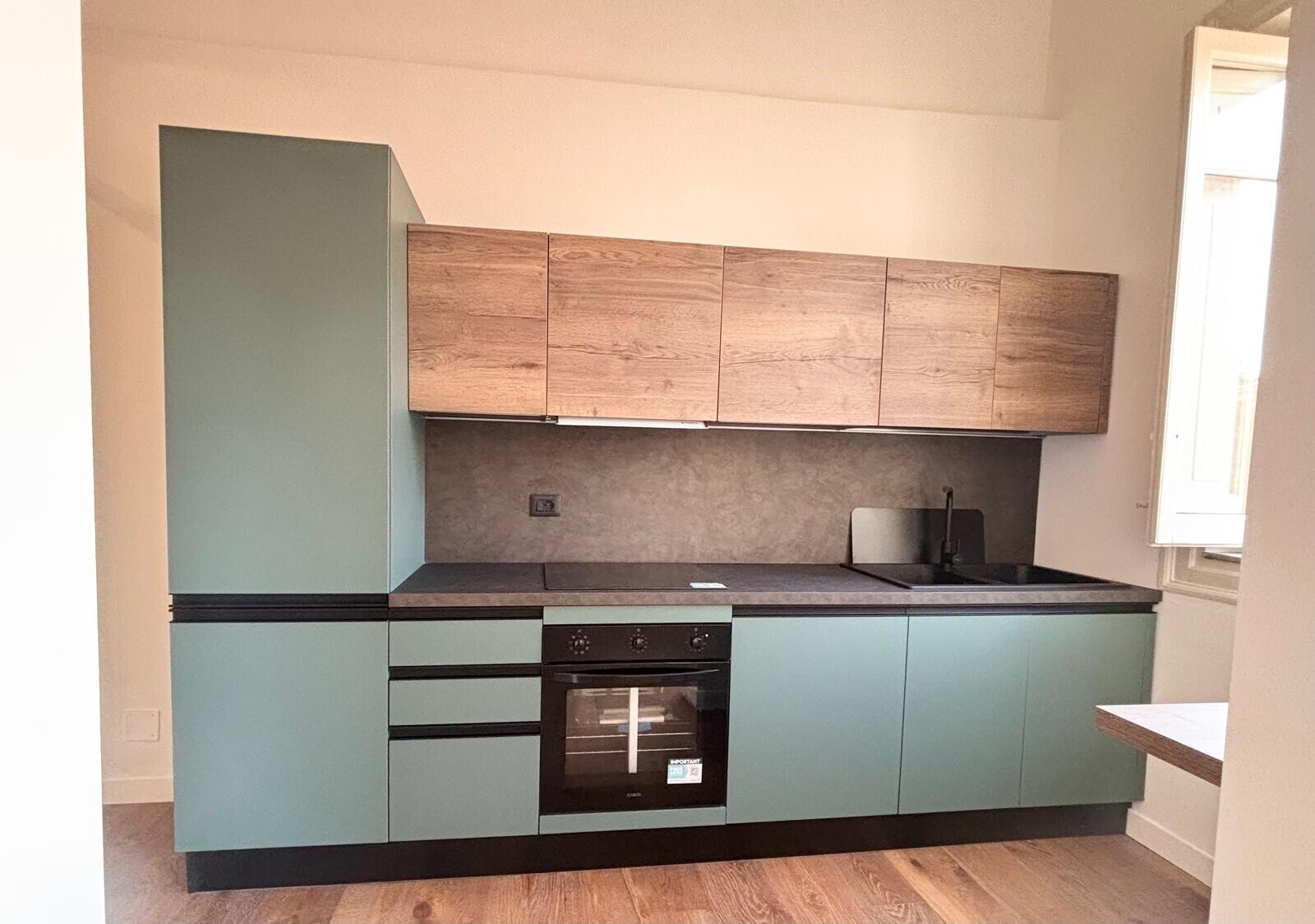 e596481f-f1d9-49fa-9935-faf4c1faee16