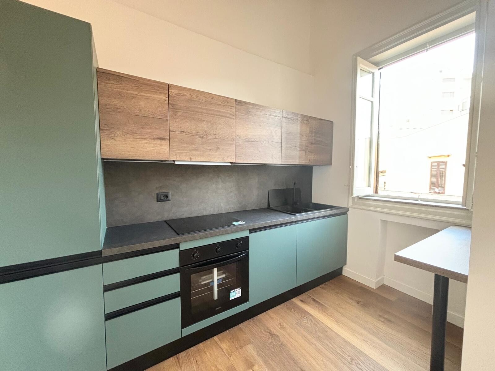 83b17ad7-2e82-431b-9293-df8cee54183c