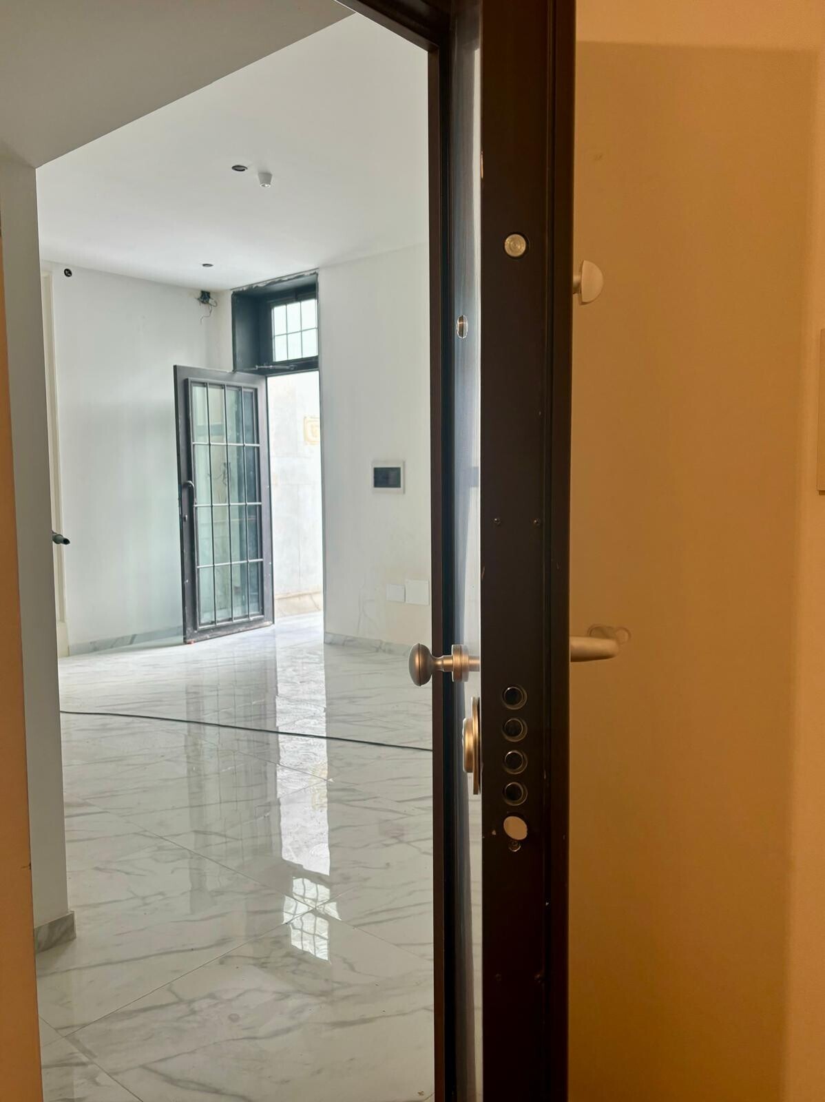 ed9b3737-b46d-4cb7-ab44-149aa2141e3e