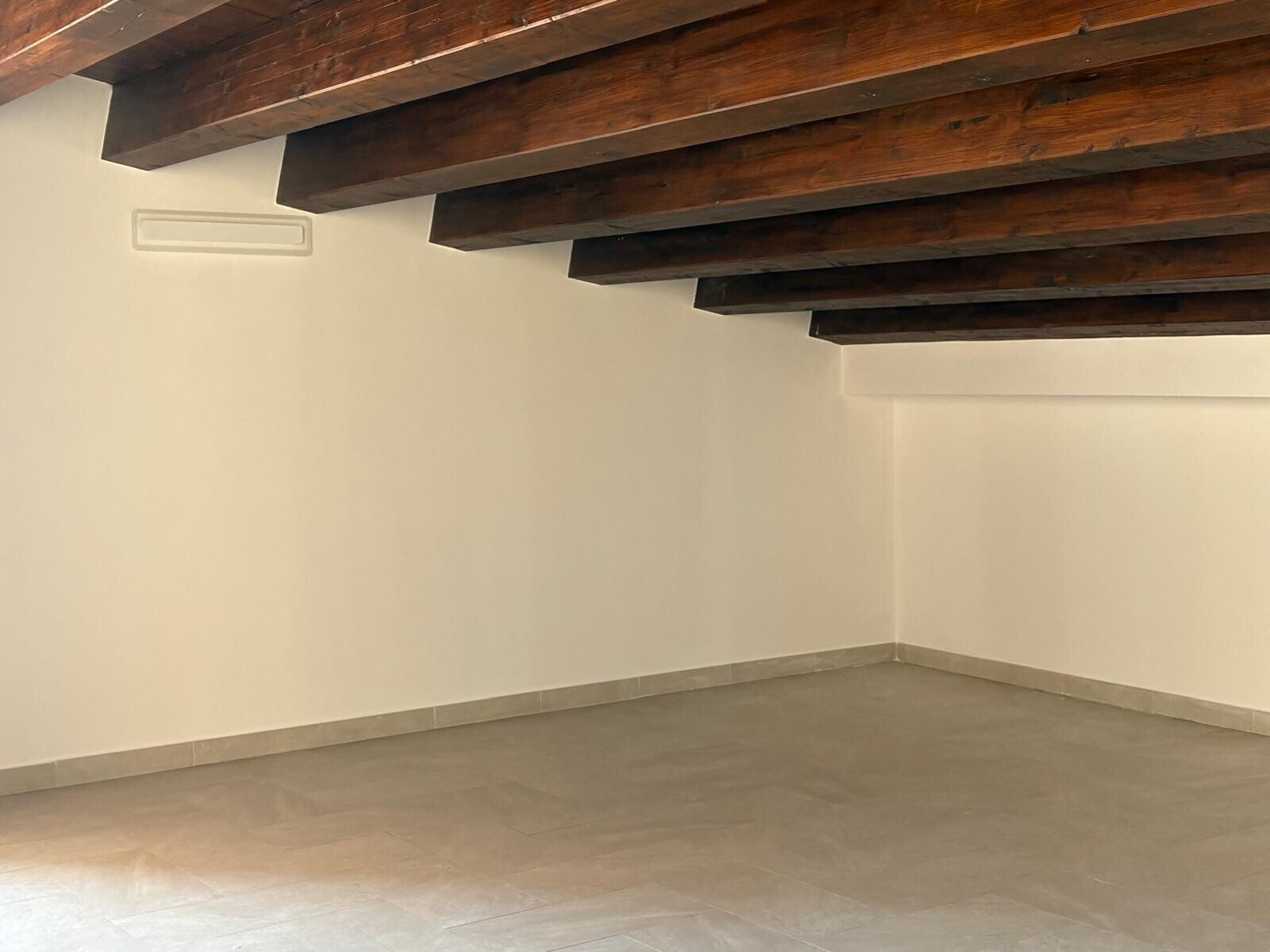 4c32bcb5-8f79-481a-8dbb-f831c2c092df